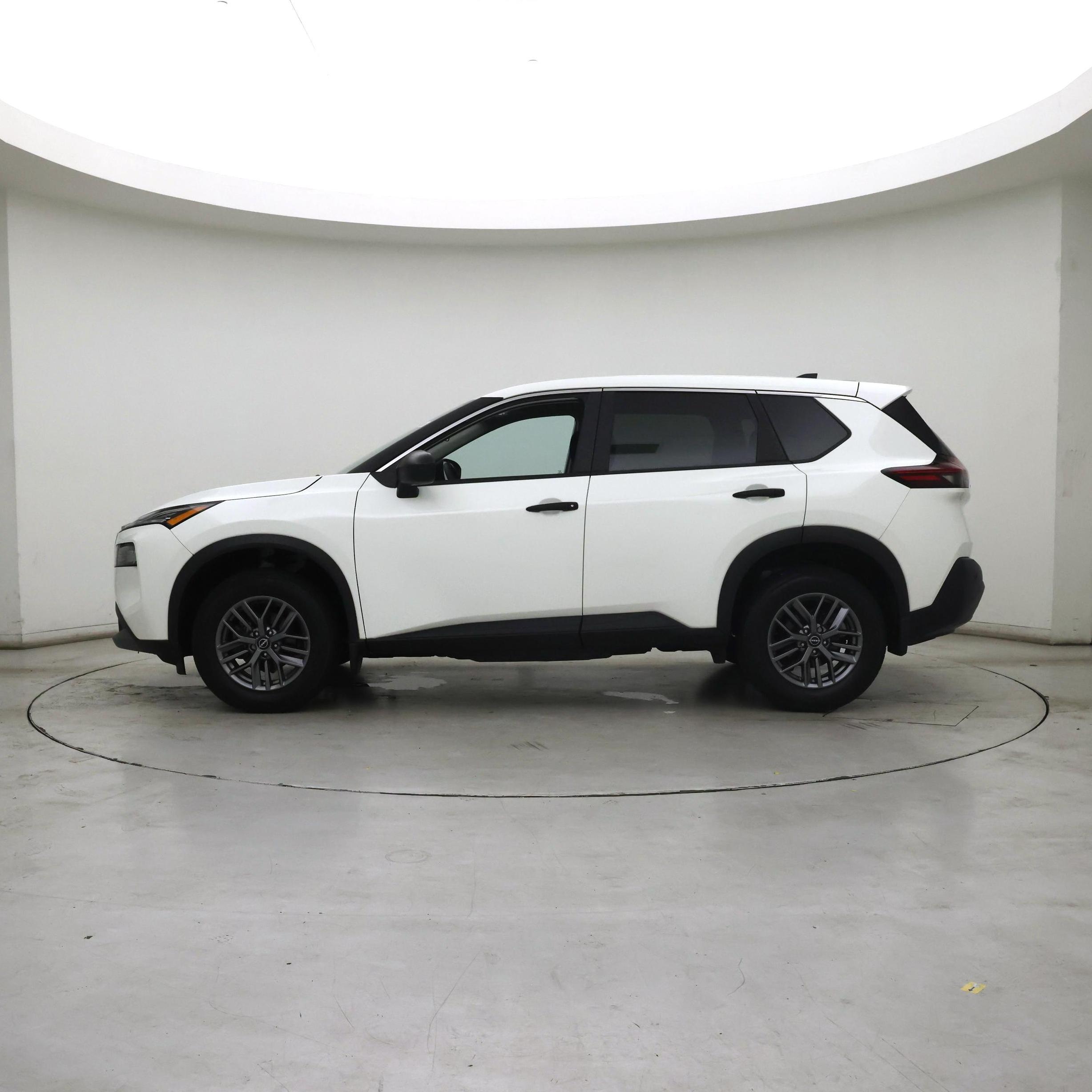 Thumbnail: 2023 Nissan Rogue - 3