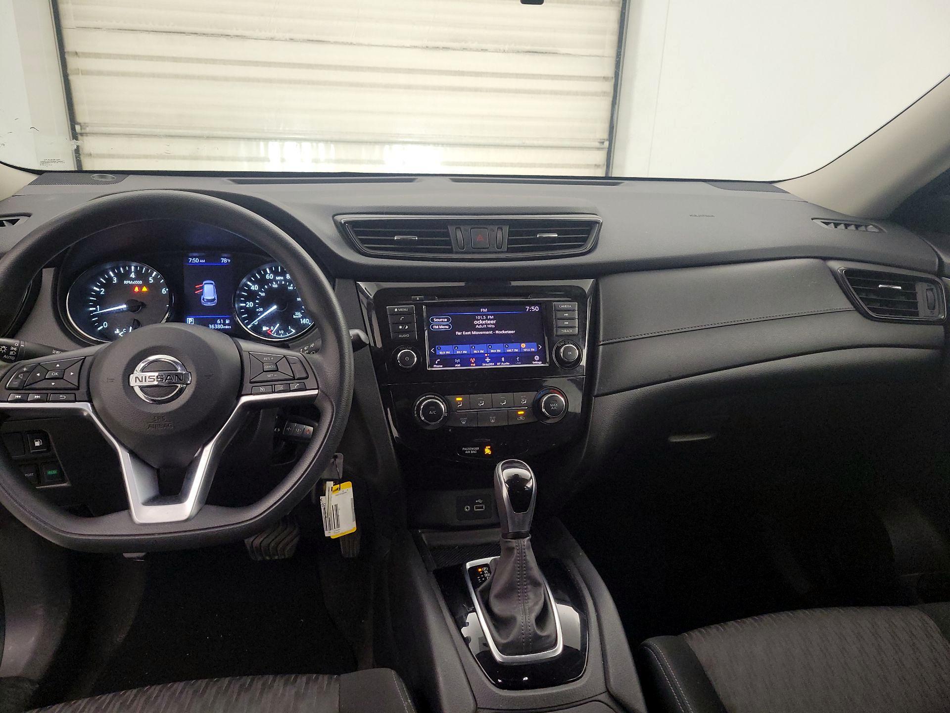 Thumbnail: 2020 Nissan Rogue - 9