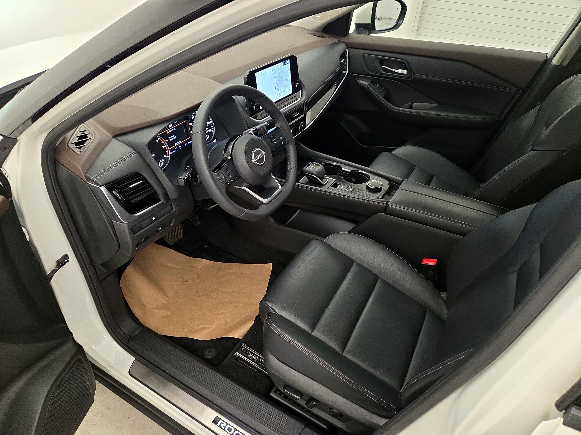 Thumbnail: 2023 Nissan Rogue - 11