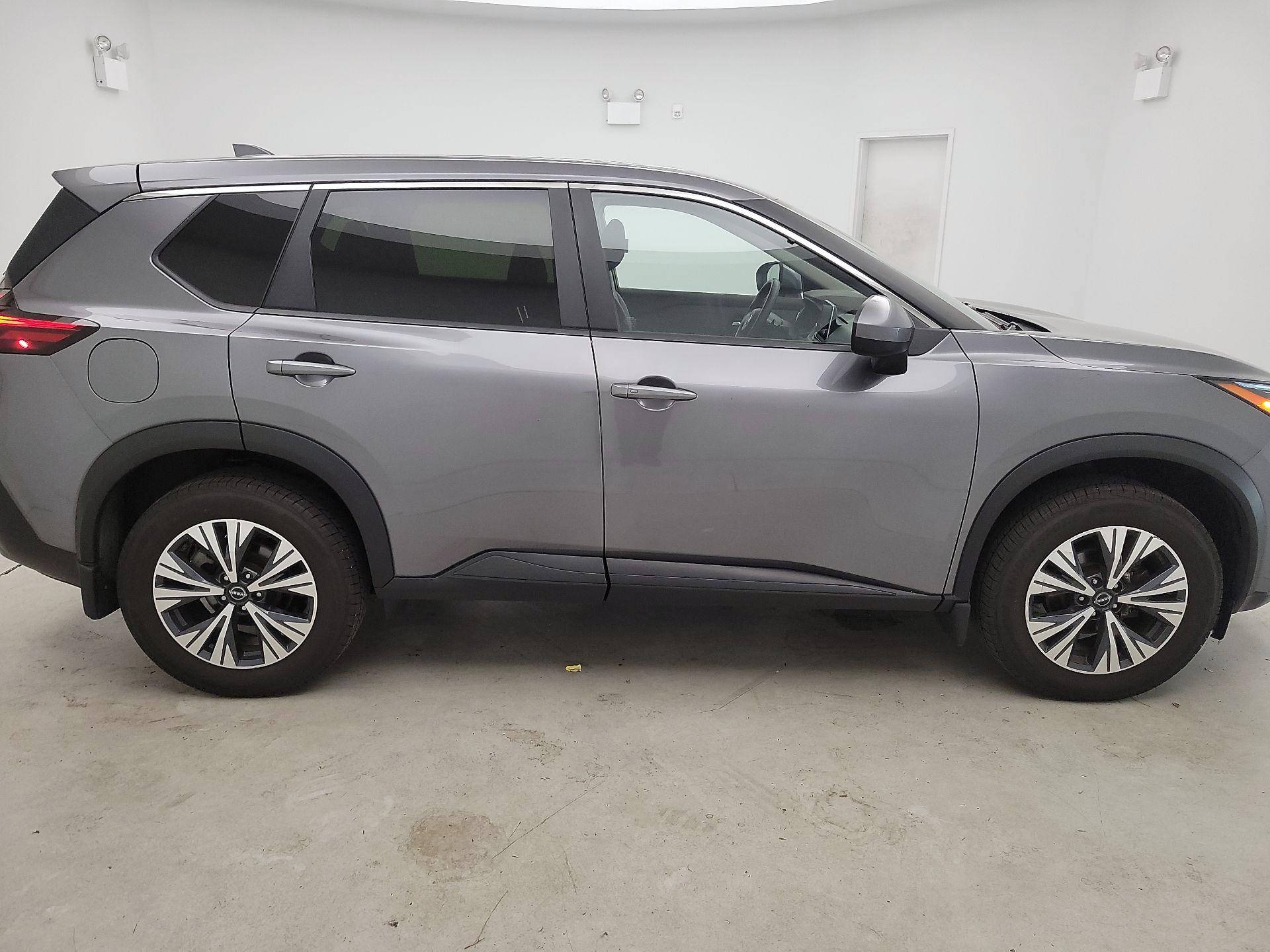 Thumbnail: 2023 Nissan Rogue - 4