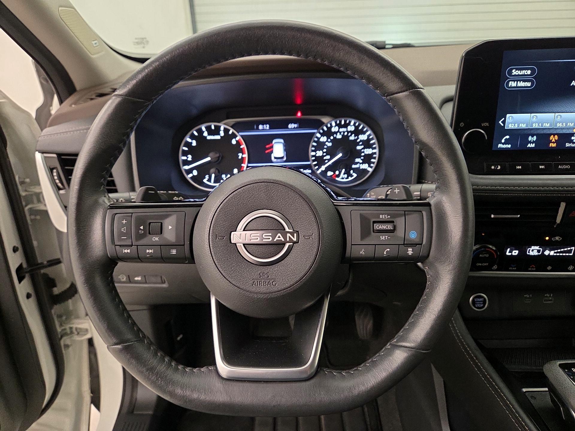Thumbnail: 2023 Nissan Rogue - 10