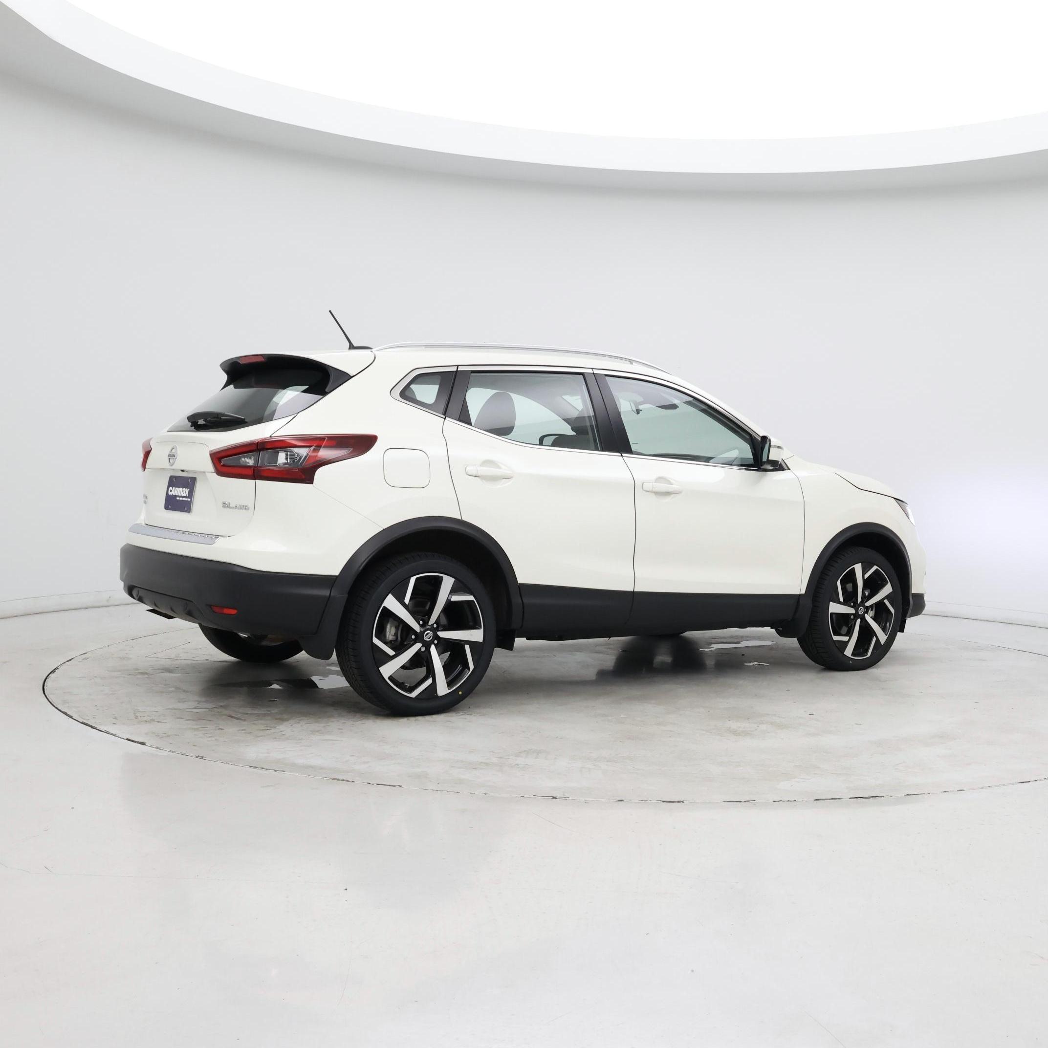 Thumbnail: 2022 Nissan Rogue Sport - 6