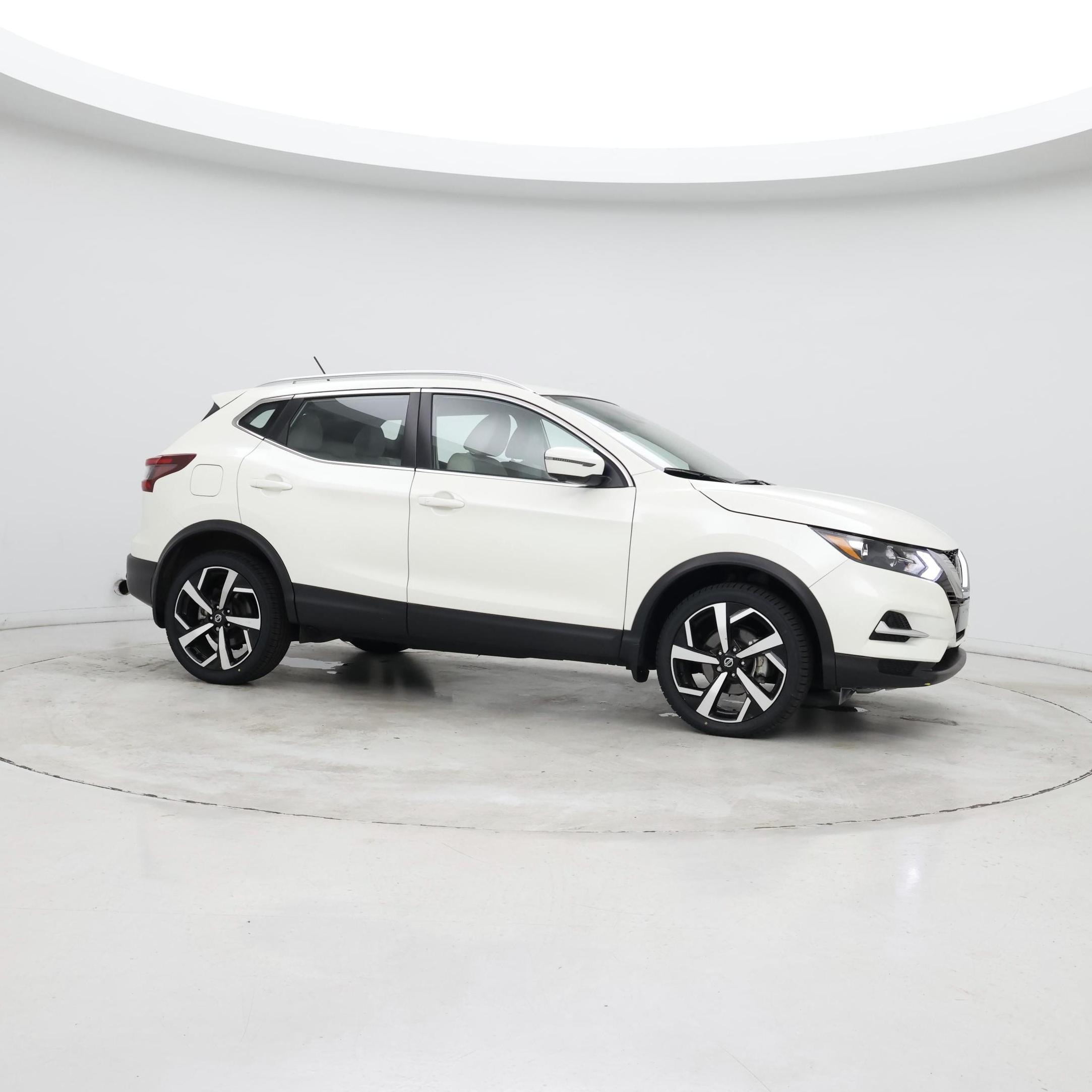Thumbnail: 2022 Nissan Rogue Sport - 7