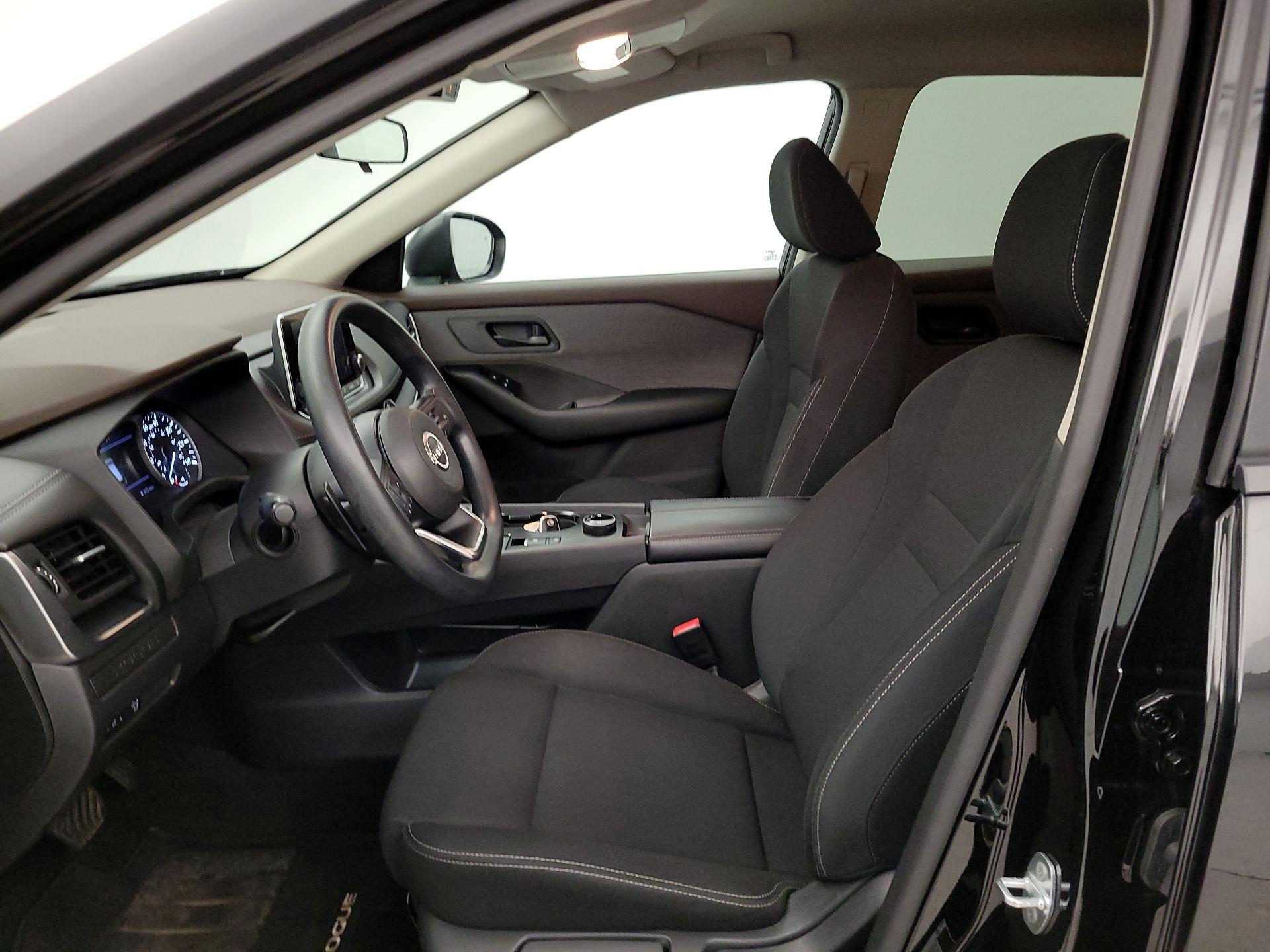 Thumbnail: 2023 Nissan Rogue - 9