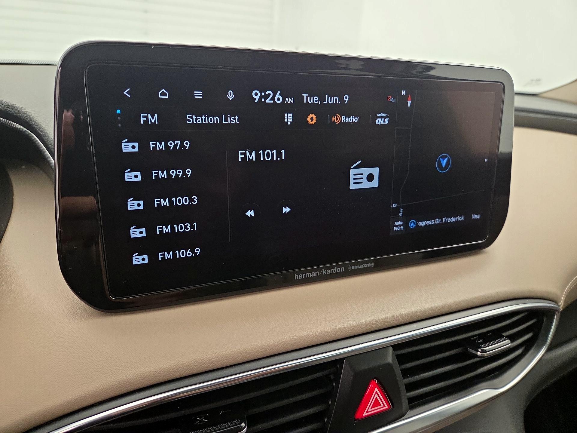 Thumbnail: 2023 Hyundai Santa Fe - 16