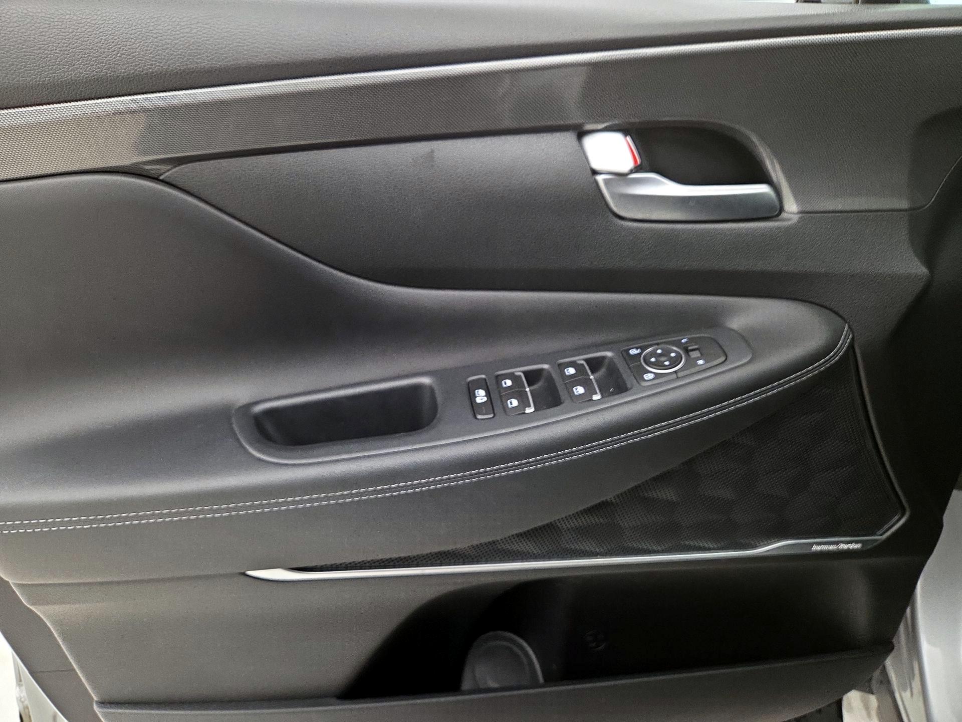 Thumbnail: 2023 Hyundai Santa Fe - 12
