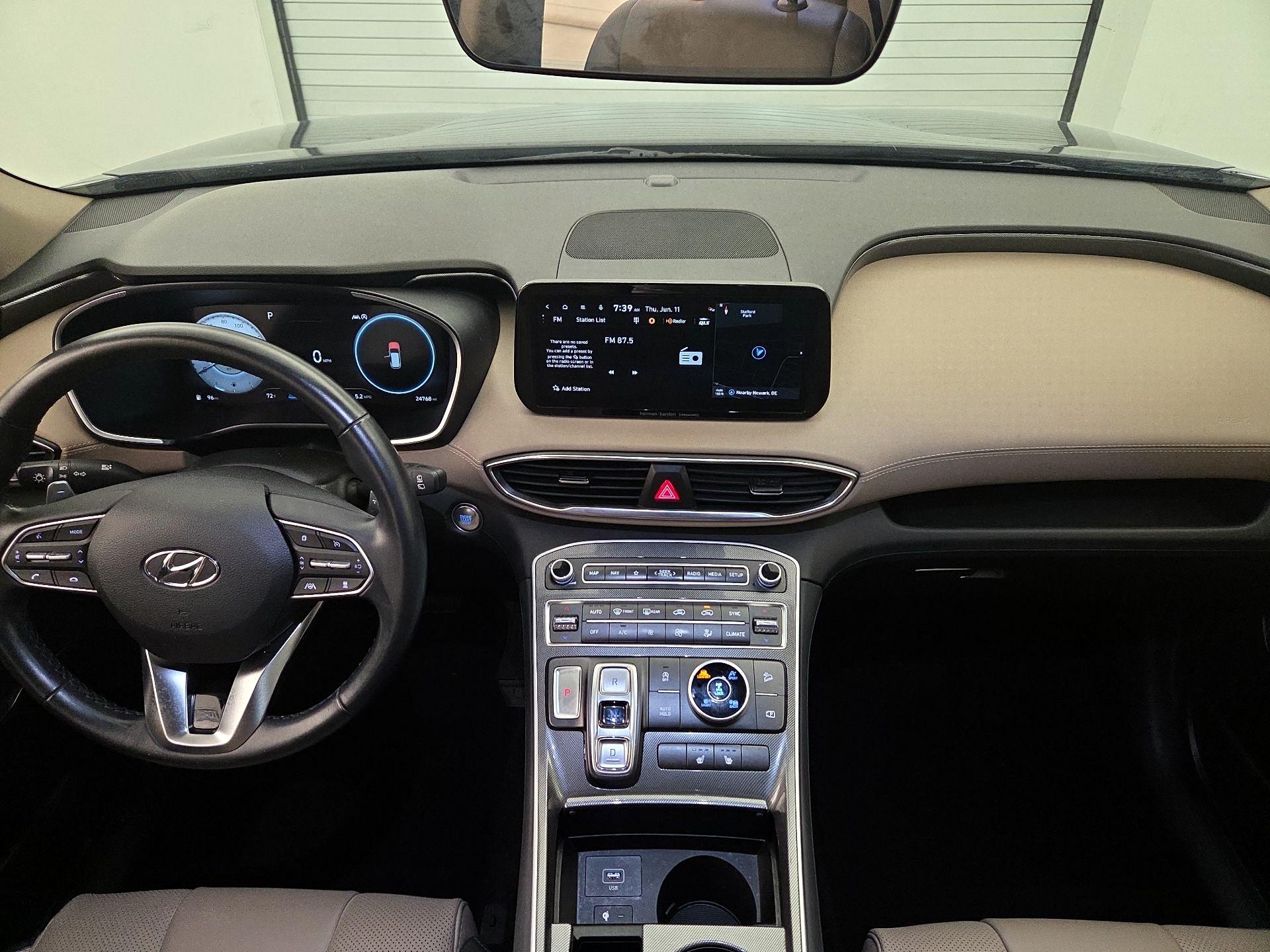 Thumbnail: 2023 Hyundai Santa Fe - 9