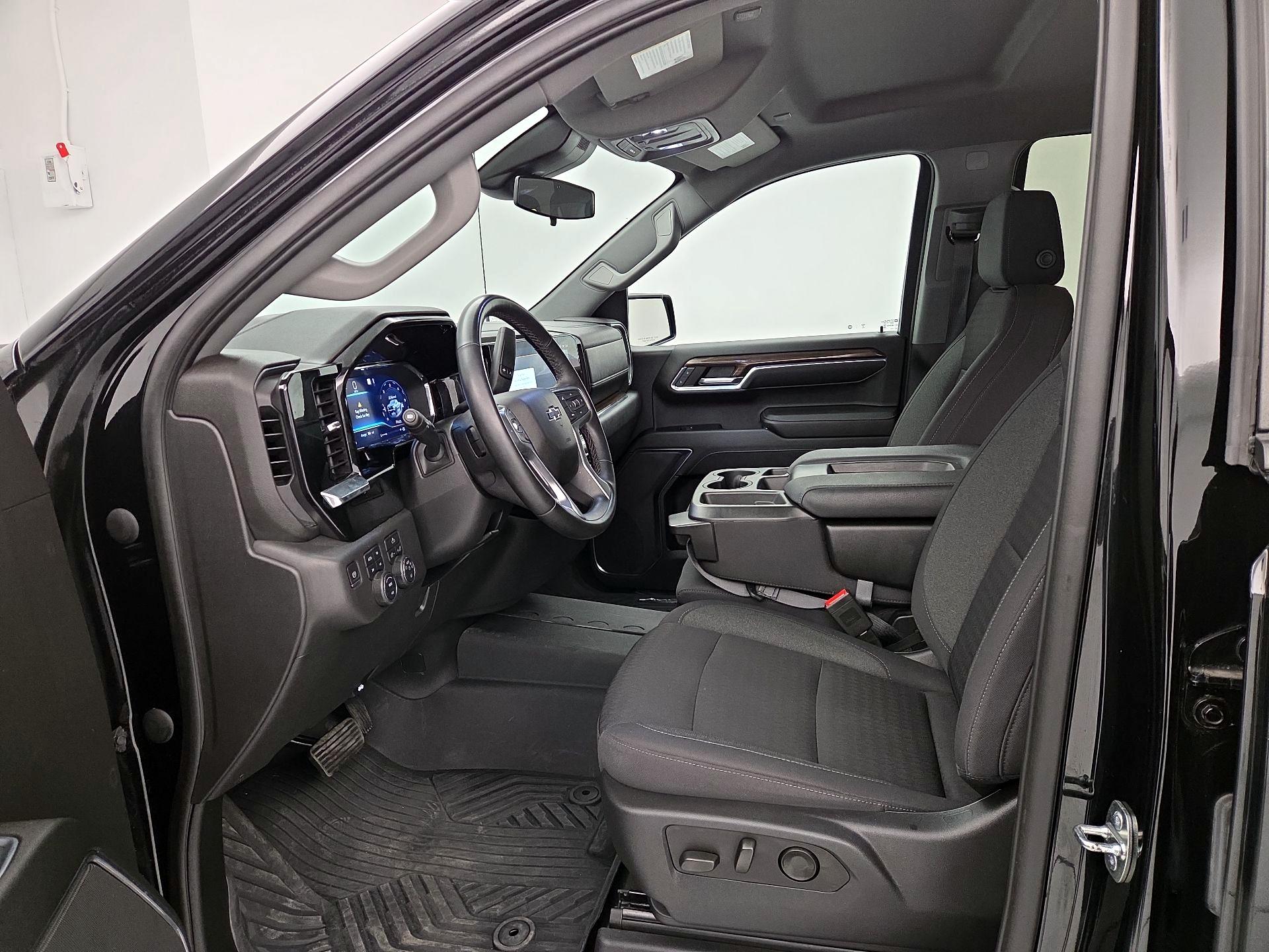 Thumbnail: 2023 Chevrolet Silverado 1500 - 11