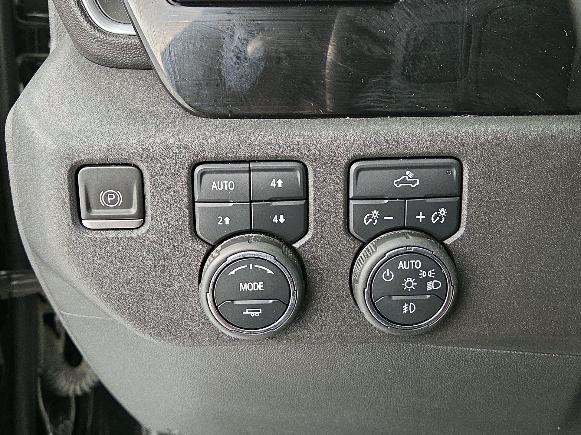 Thumbnail: 2023 Chevrolet Silverado 1500 - 13