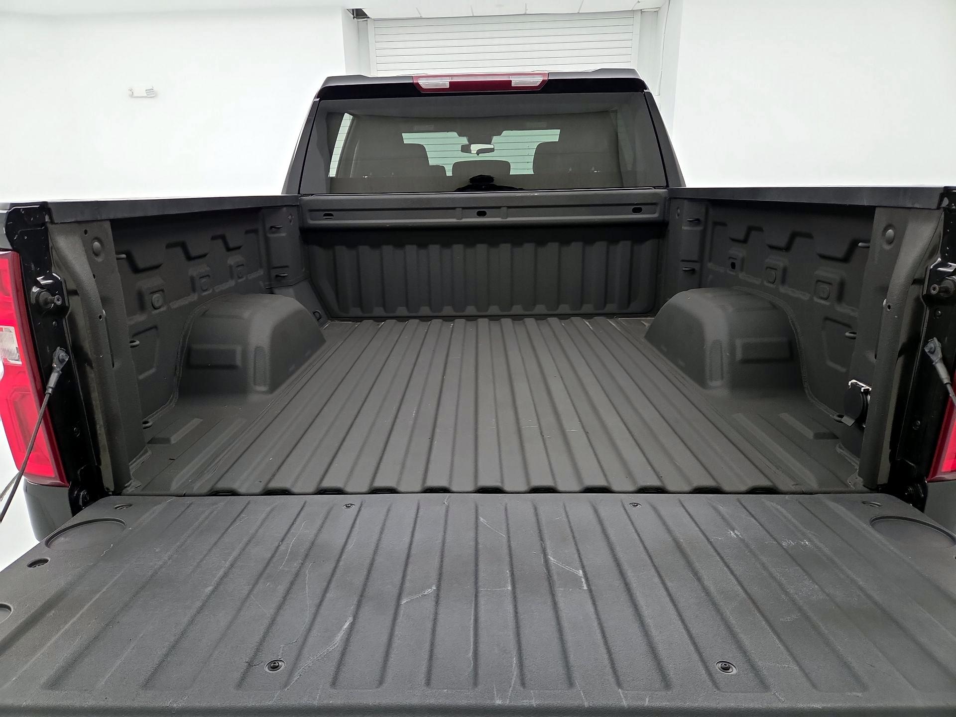 Thumbnail: 2023 Chevrolet Silverado 1500 - 20