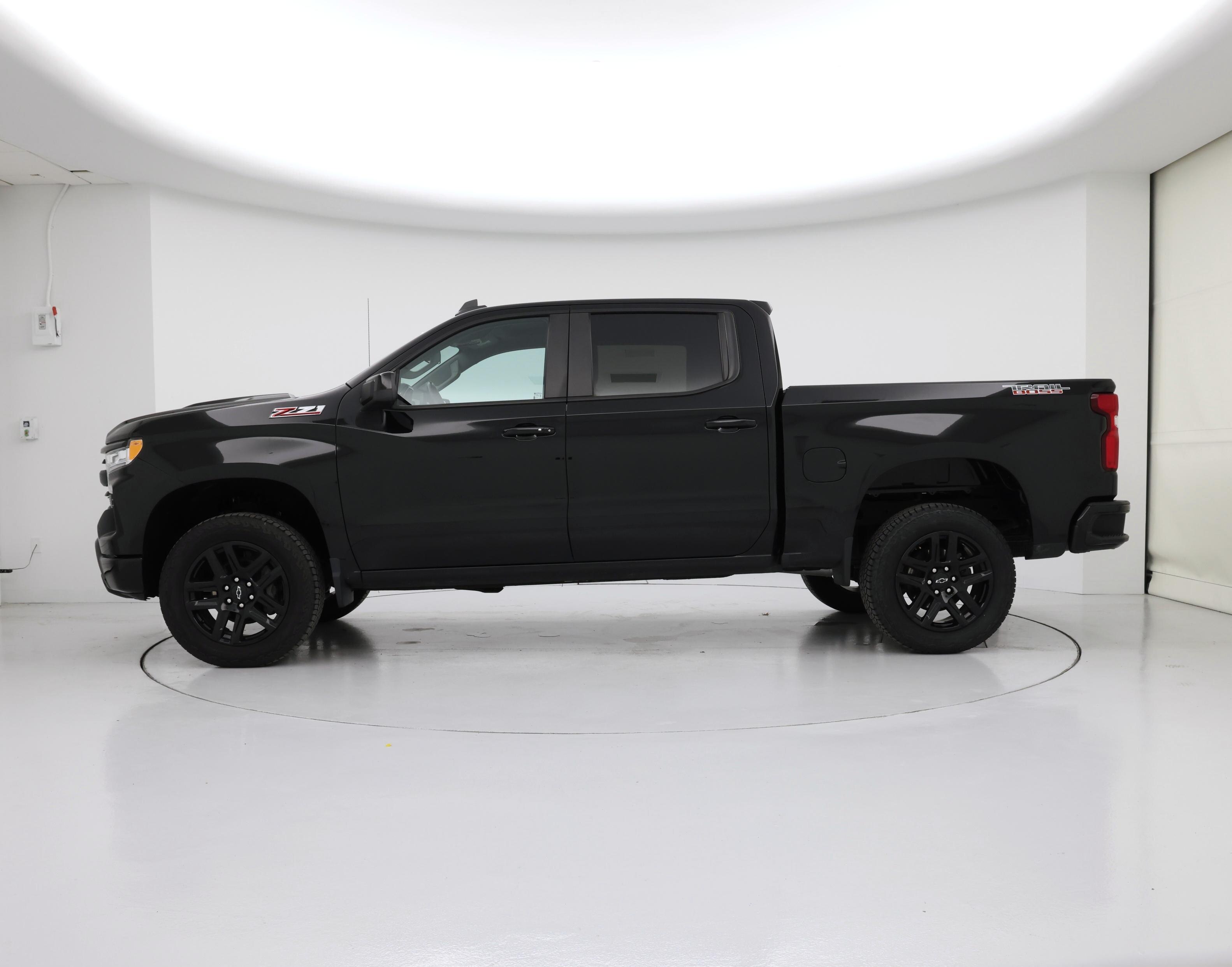 Thumbnail: 2023 Chevrolet Silverado 1500 - 3