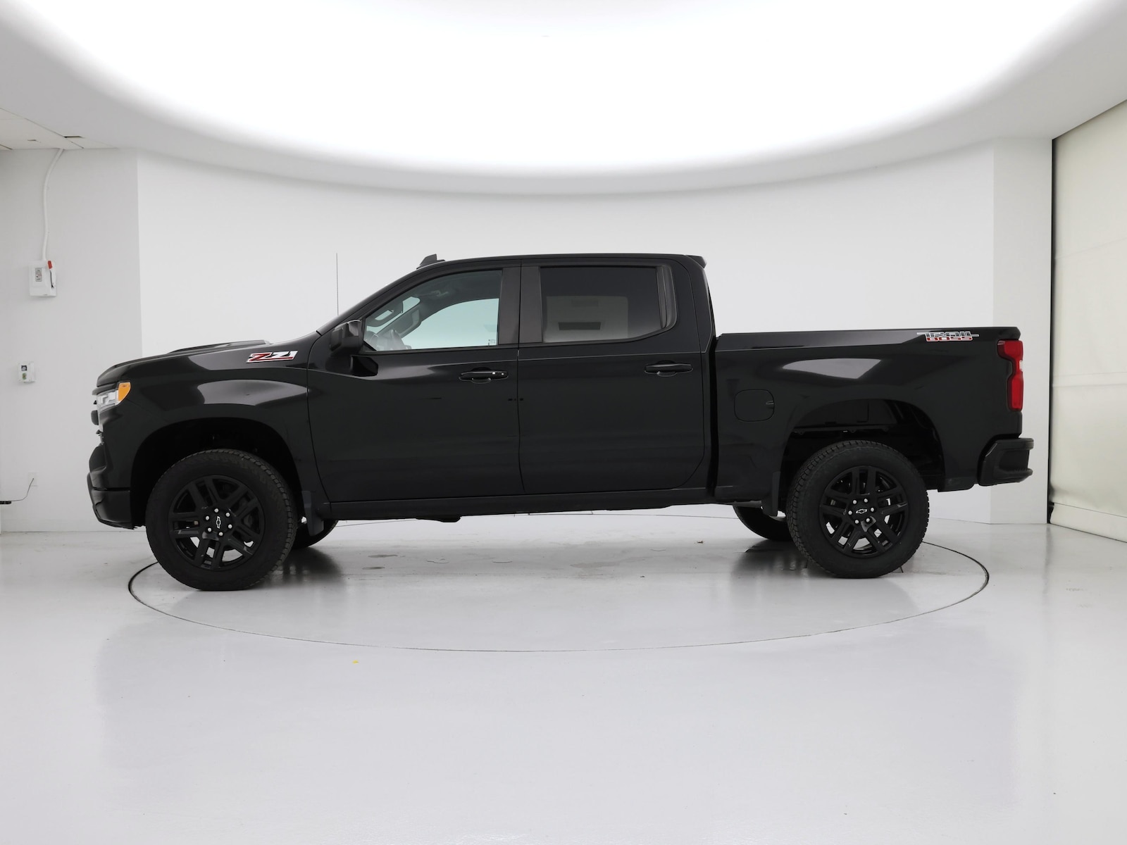 2023 Chevrolet Silverado 1500 LT Trail Boss - Photo 4