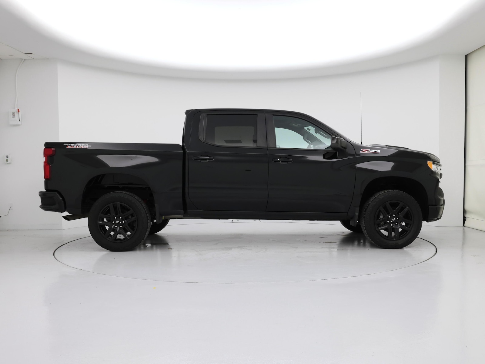 2023 Chevrolet Silverado 1500 LT Trail Boss - Photo 8