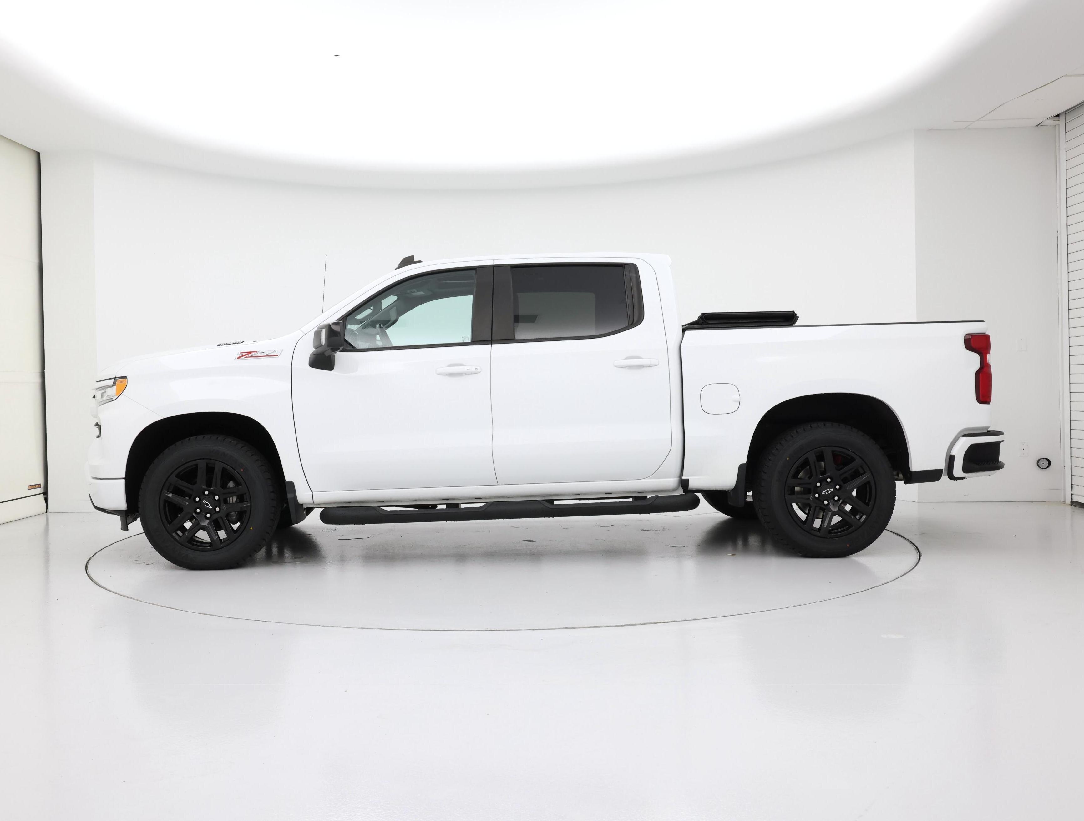 Thumbnail: 2022 Chevrolet Silverado 1500 - 3