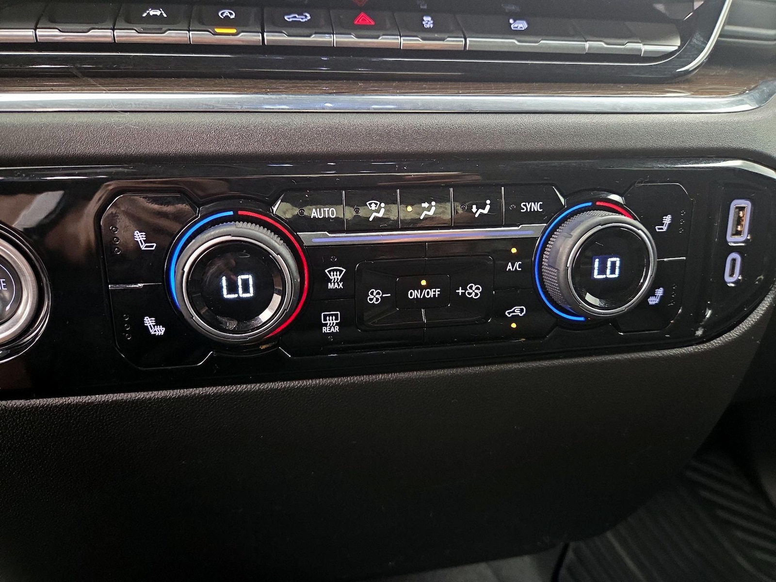 2024 Chevrolet Silverado 1500 LT - Photo 17