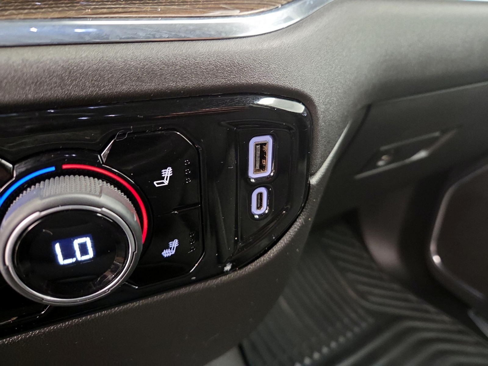 2024 Chevrolet Silverado 1500 LT - Photo 19
