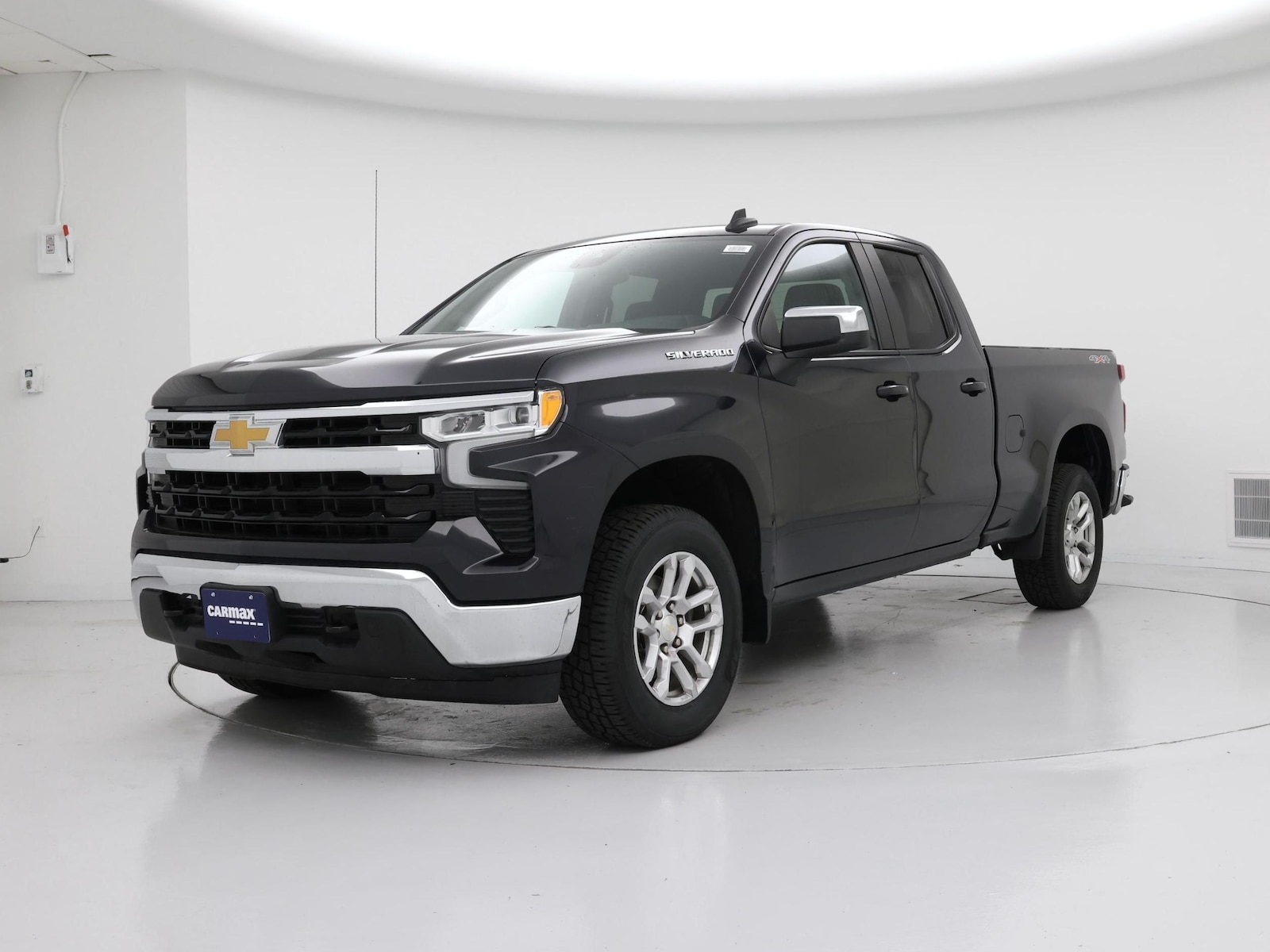 2024 Chevrolet Silverado 1500 LT - Photo 5