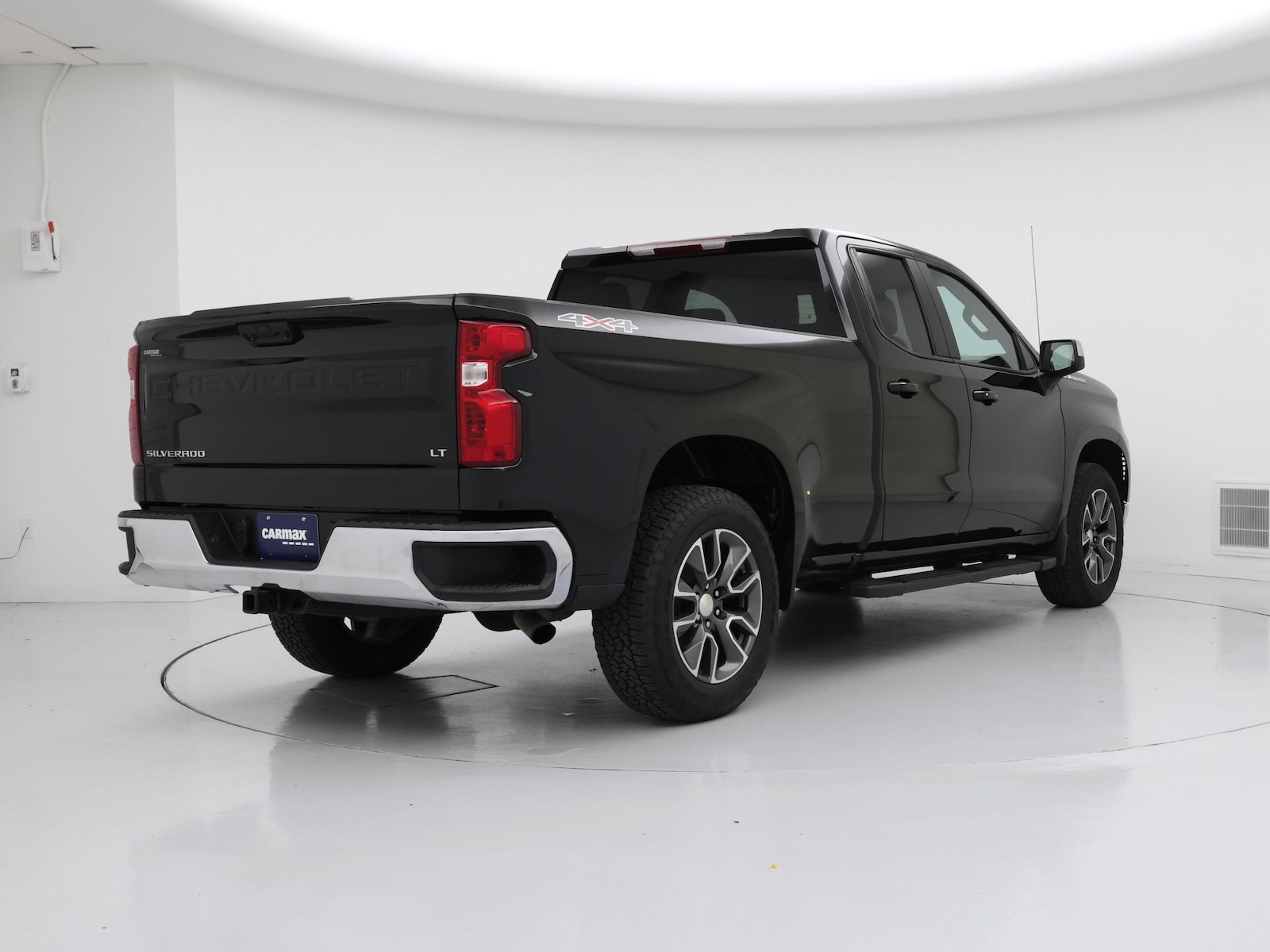 2023 Chevrolet Silverado 1500 LT - Photo 9