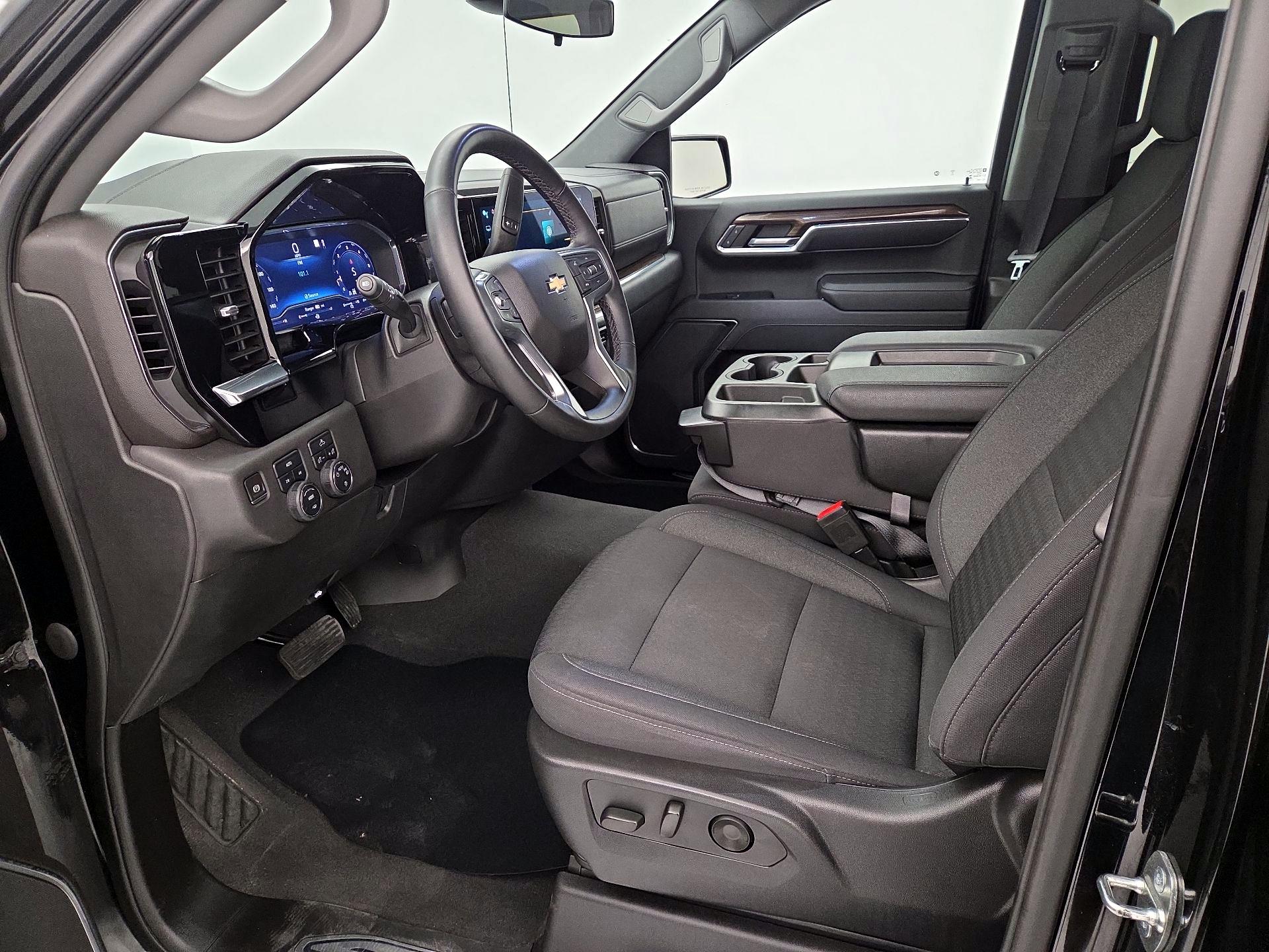 Thumbnail: 2023 Chevrolet Silverado 1500 - 11
