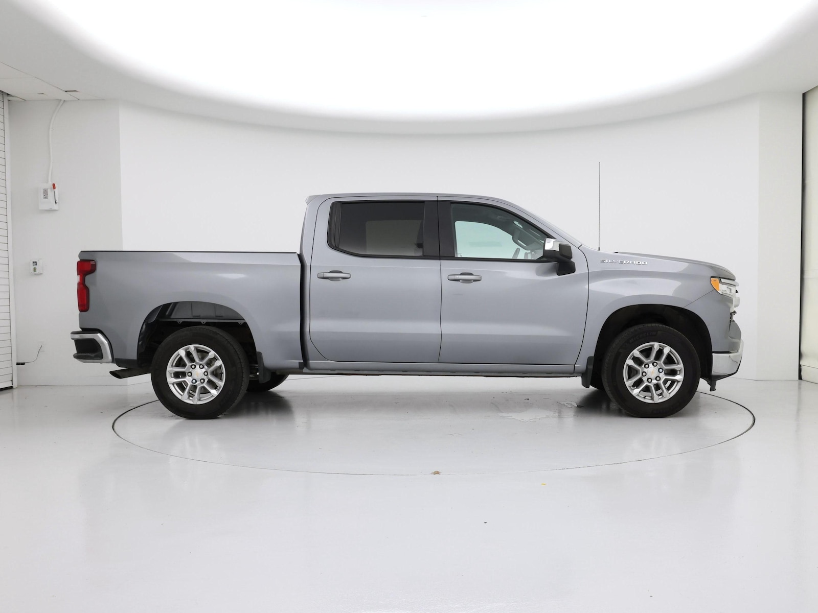 2023 Chevrolet Silverado 1500 LT - Photo 8