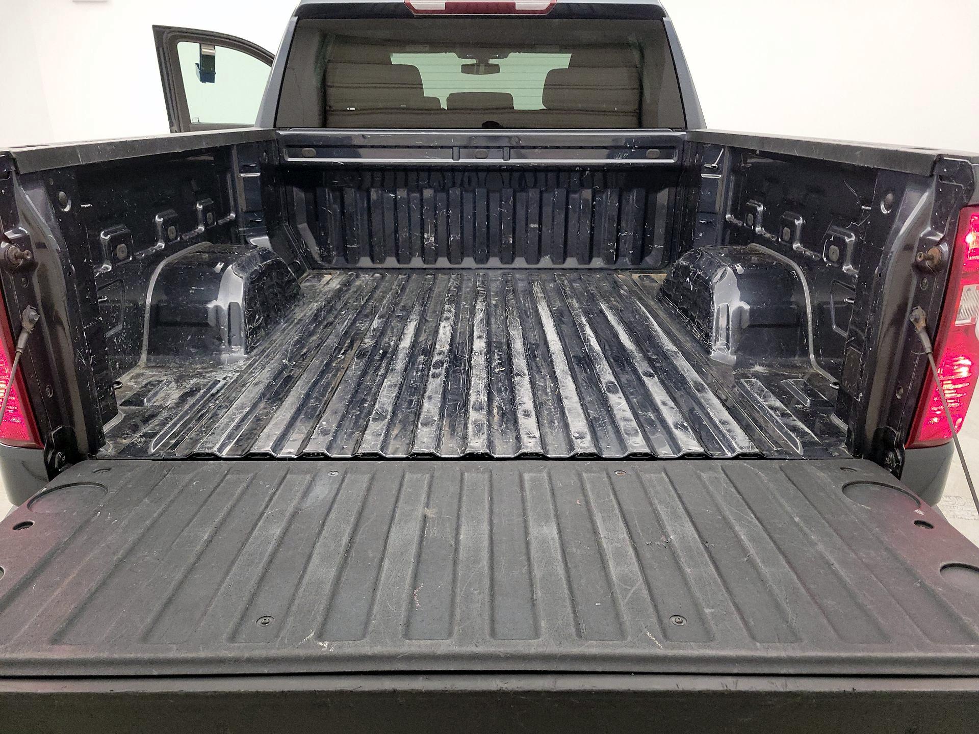 Thumbnail: 2022 Chevrolet Silverado 1500 - 20