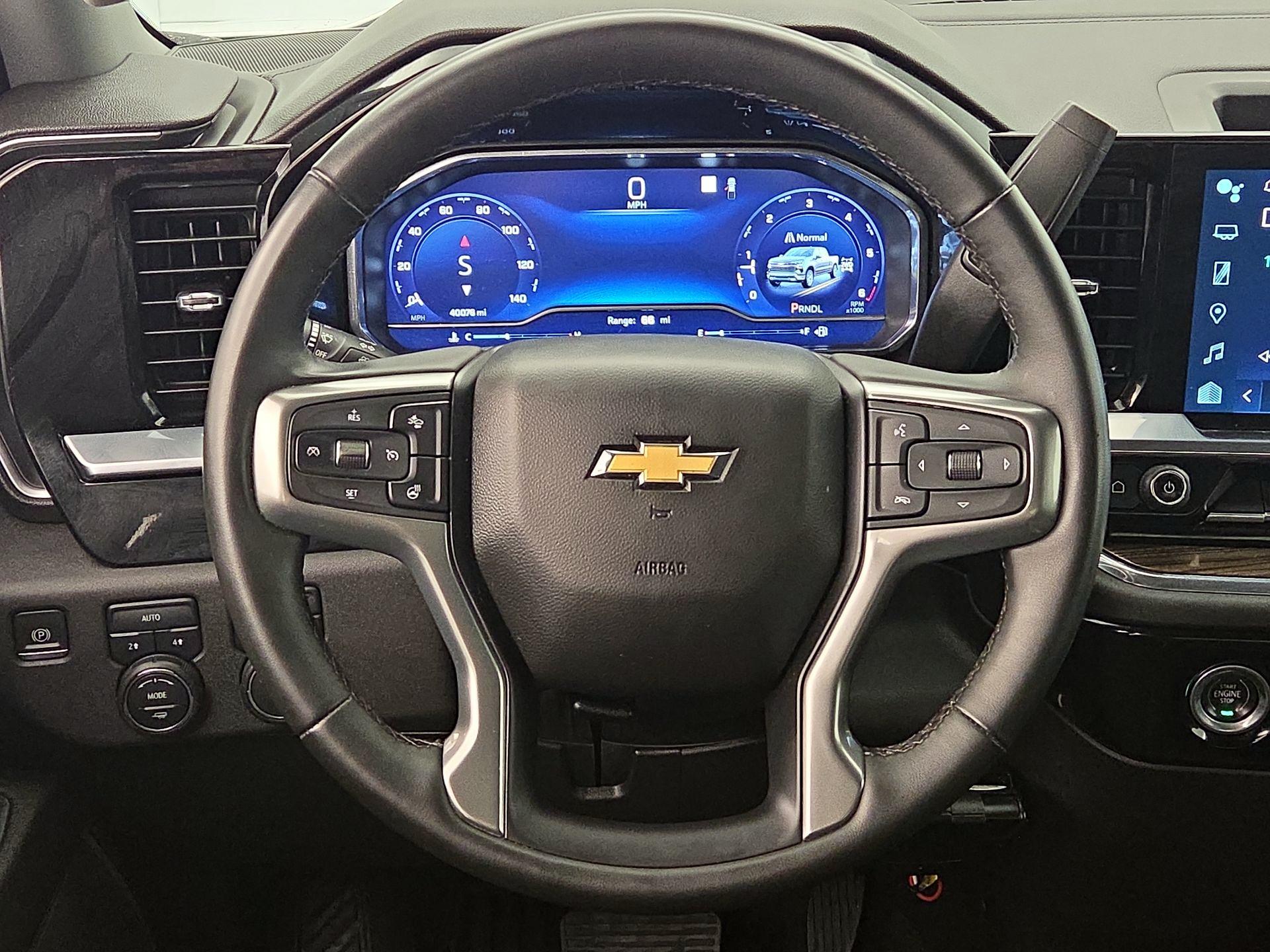 Thumbnail: 2023 Chevrolet Silverado 1500 - 10