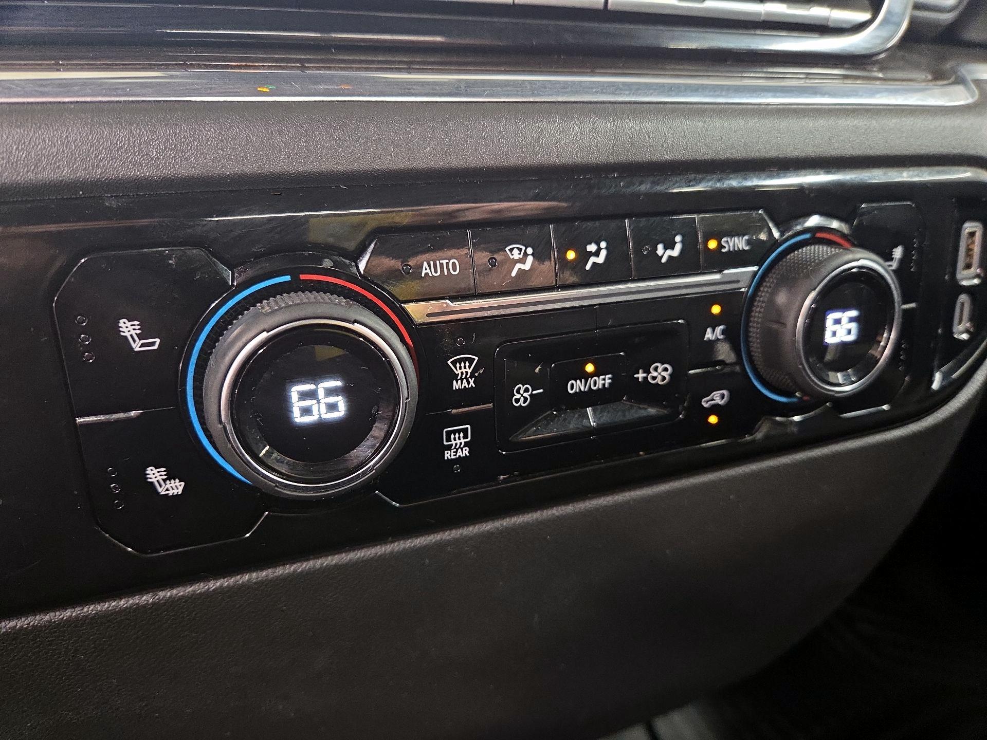 Thumbnail: 2023 Chevrolet Silverado 1500 - 16