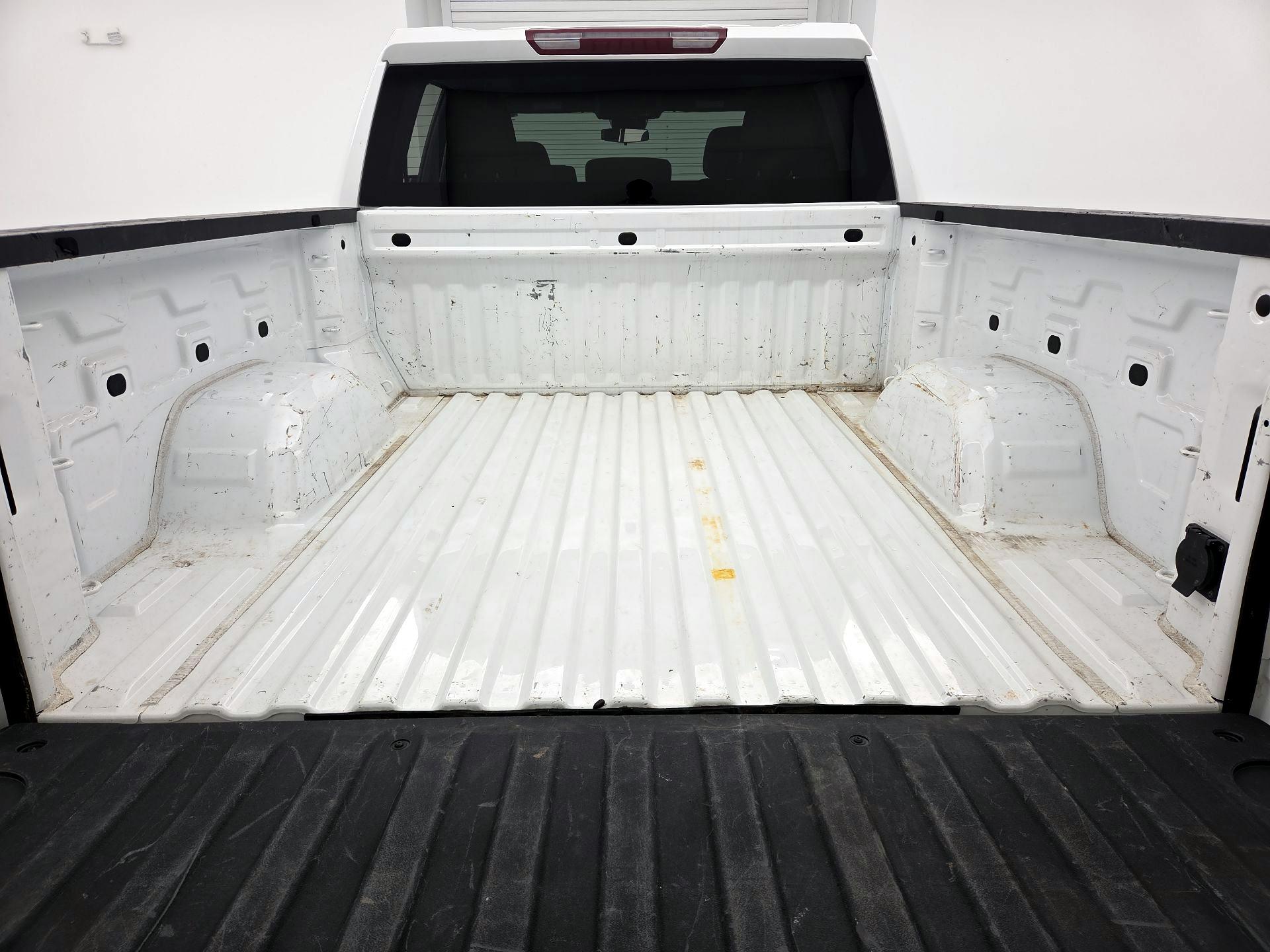 Thumbnail: 2023 Chevrolet Silverado 1500 - 20