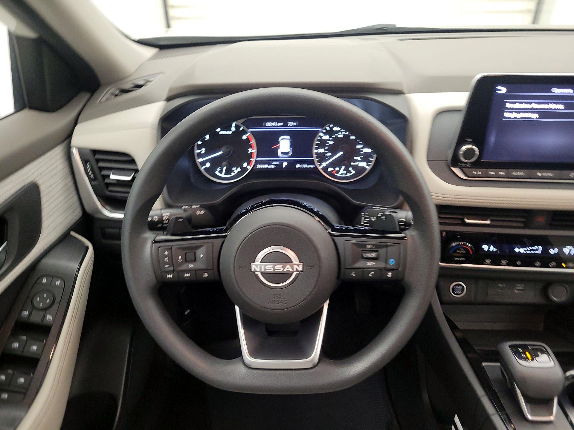 Thumbnail: 2023 Nissan Rogue - 10