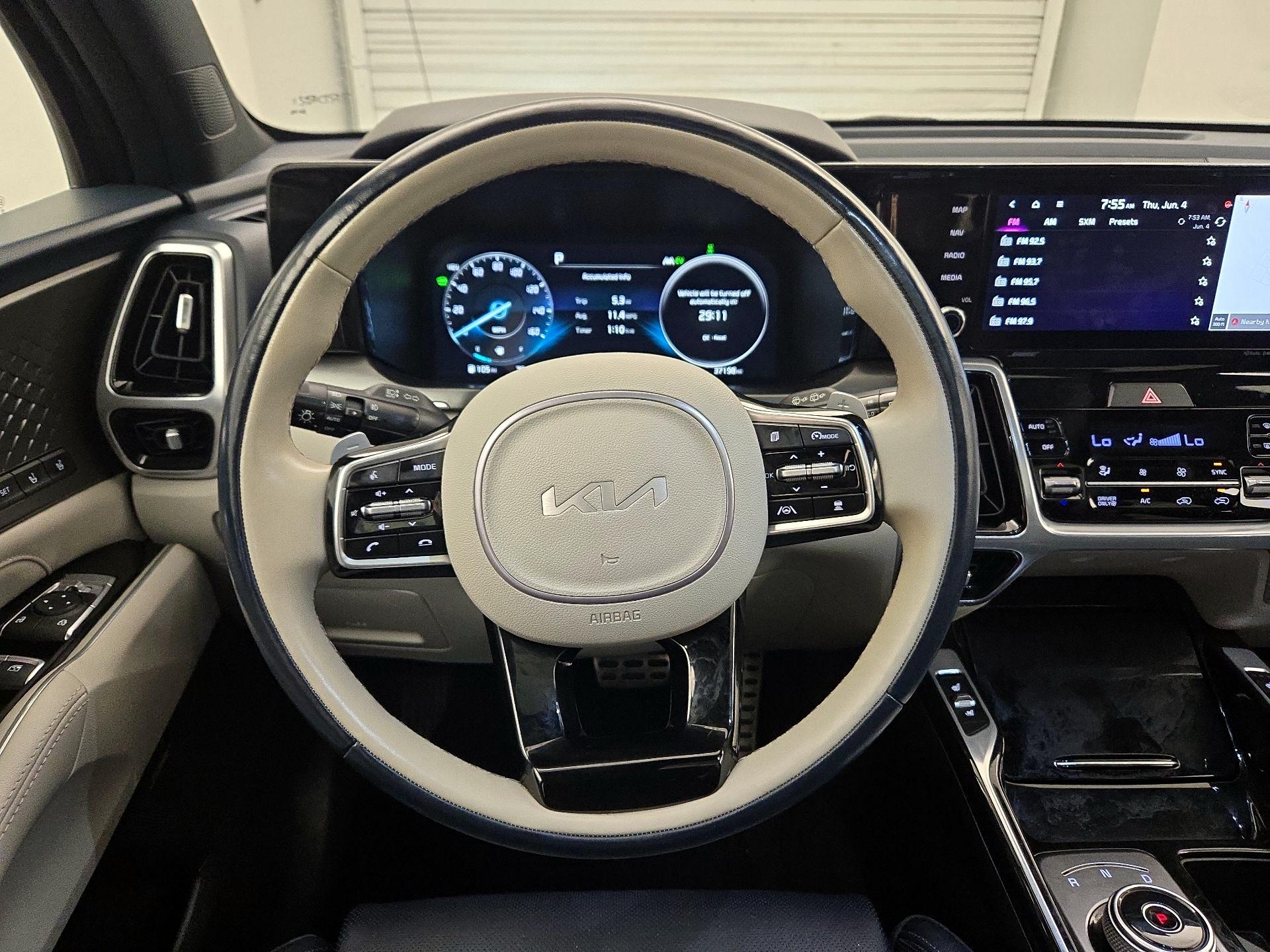 Thumbnail: 2023 Kia Sorento - 10