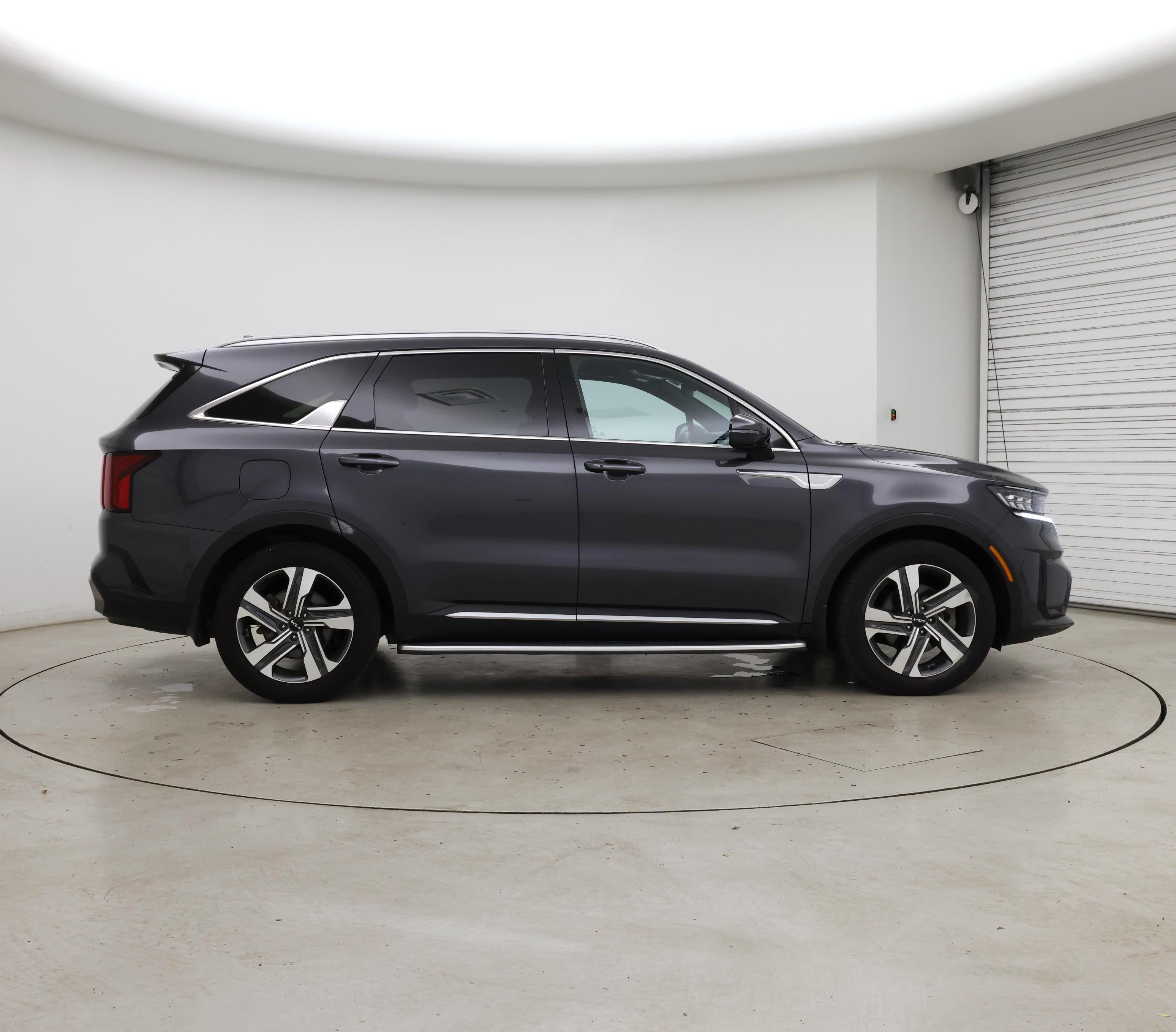 Thumbnail: 2023 Kia Sorento - 7