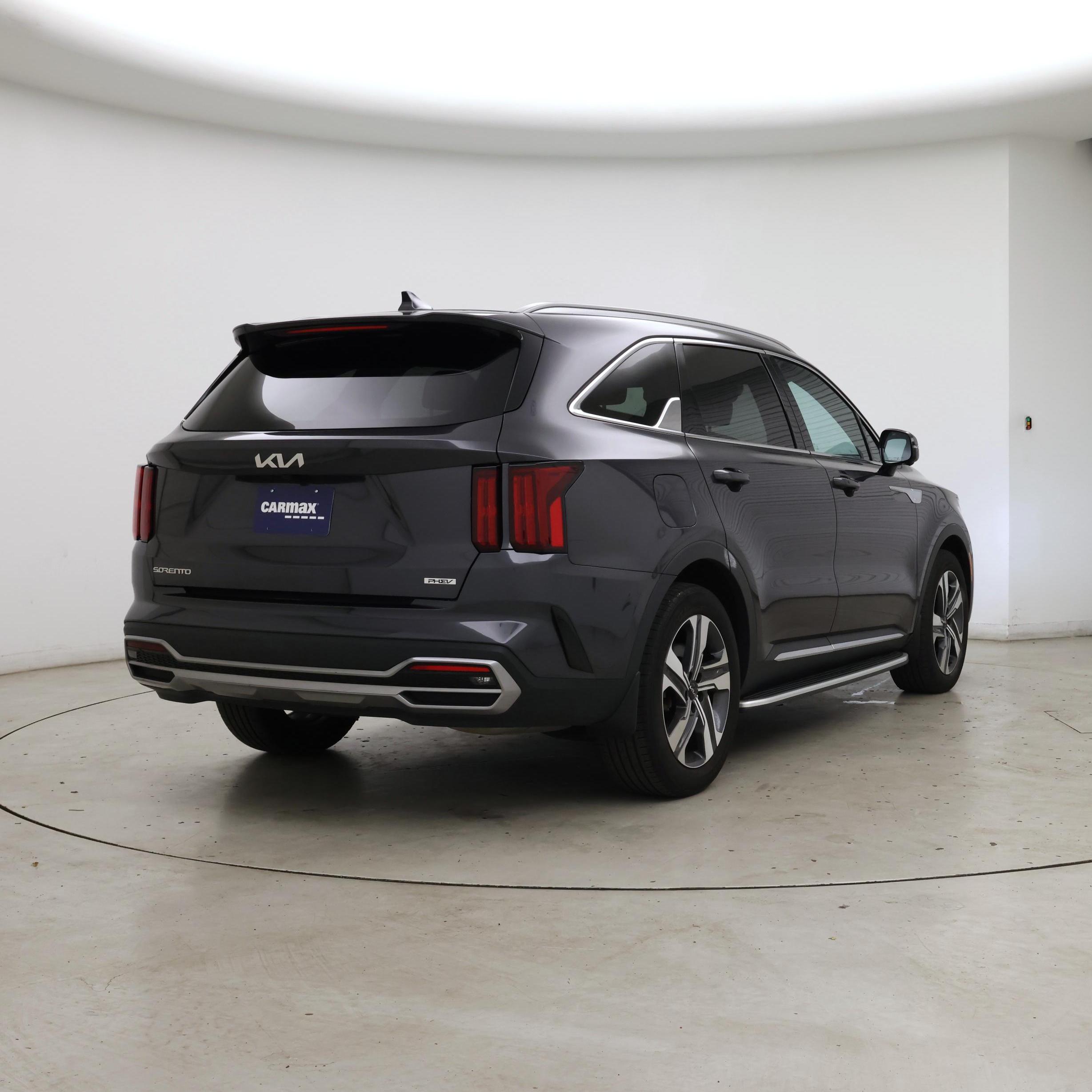 Thumbnail: 2023 Kia Sorento - 8