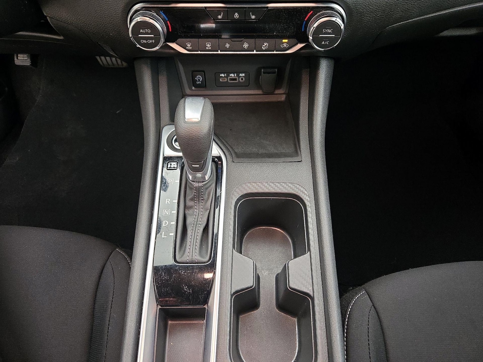 2025 Nissan Sentra SV - Photo 18