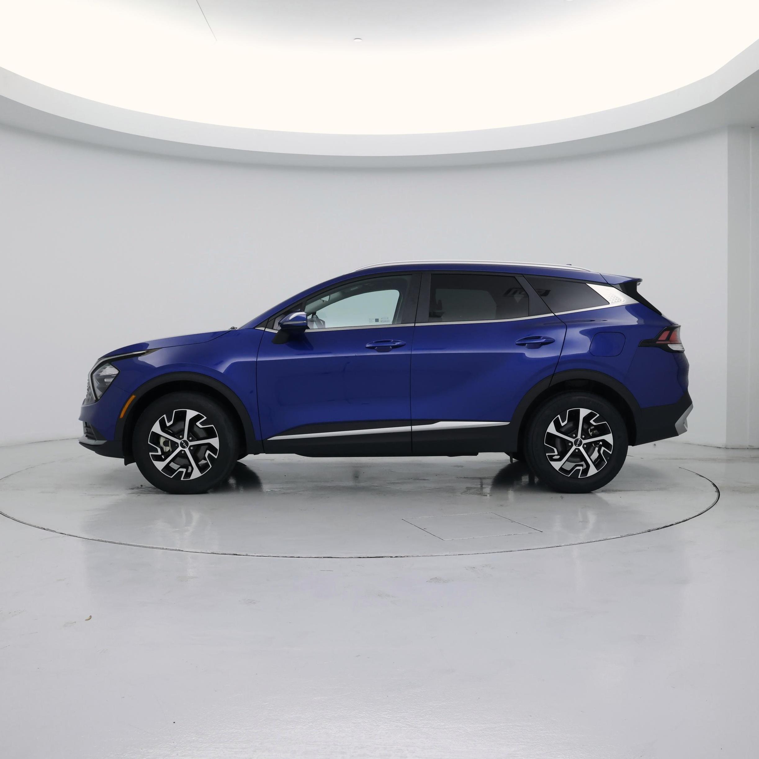 Thumbnail: 2023 Kia Sportage - 3