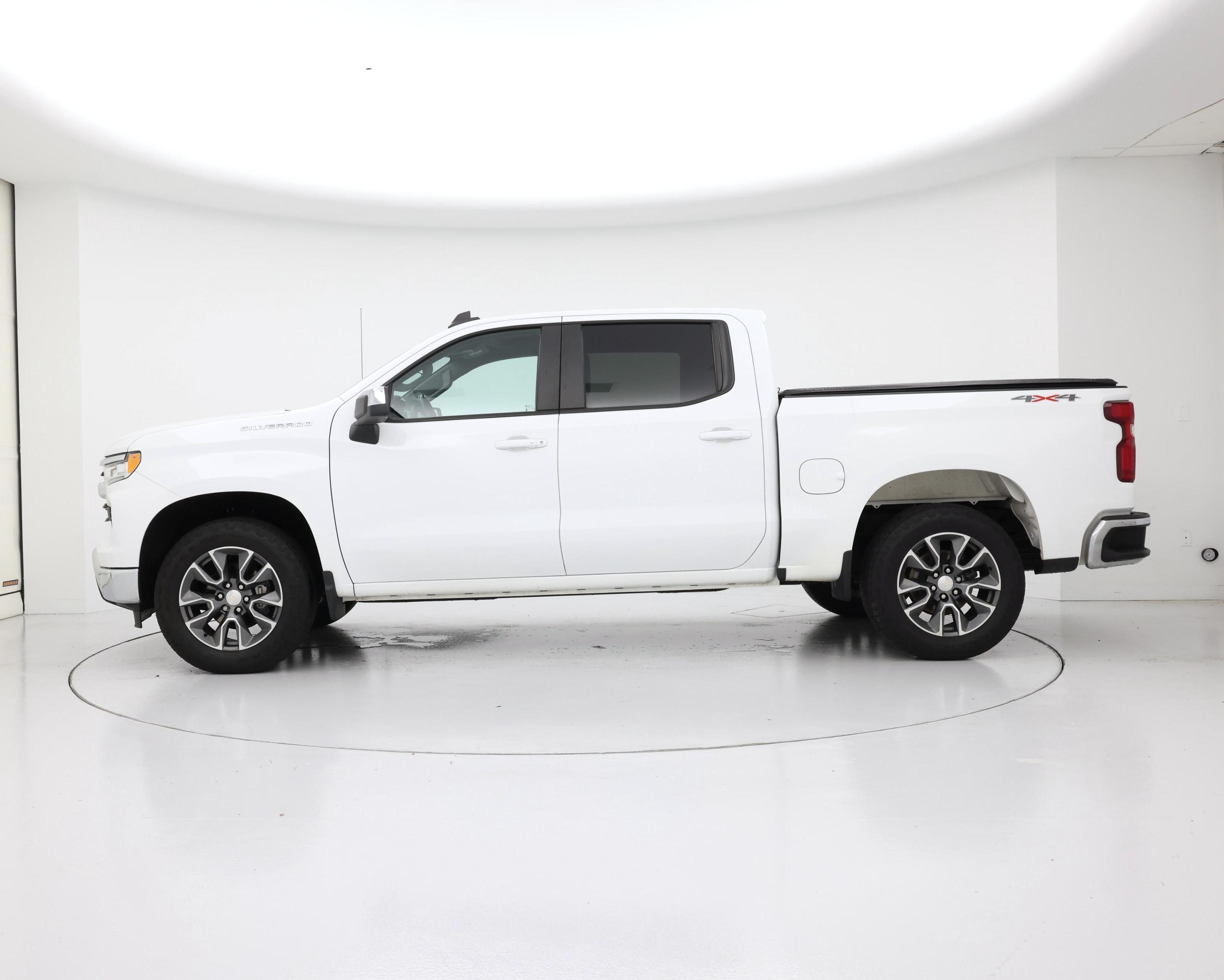 Thumbnail: 2022 Chevrolet Silverado 1500 - 3
