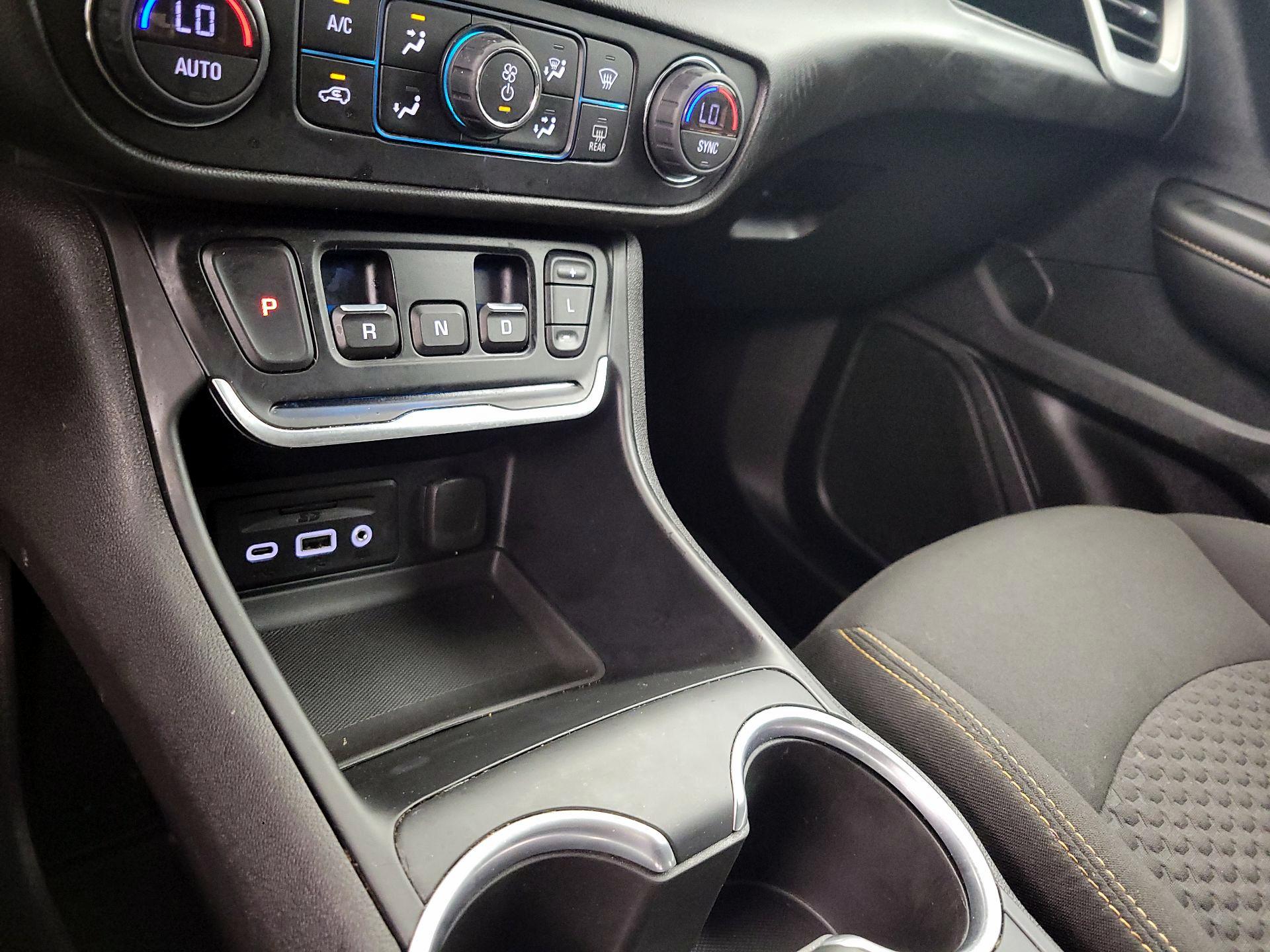 Thumbnail: 2020 GMC Terrain - 18