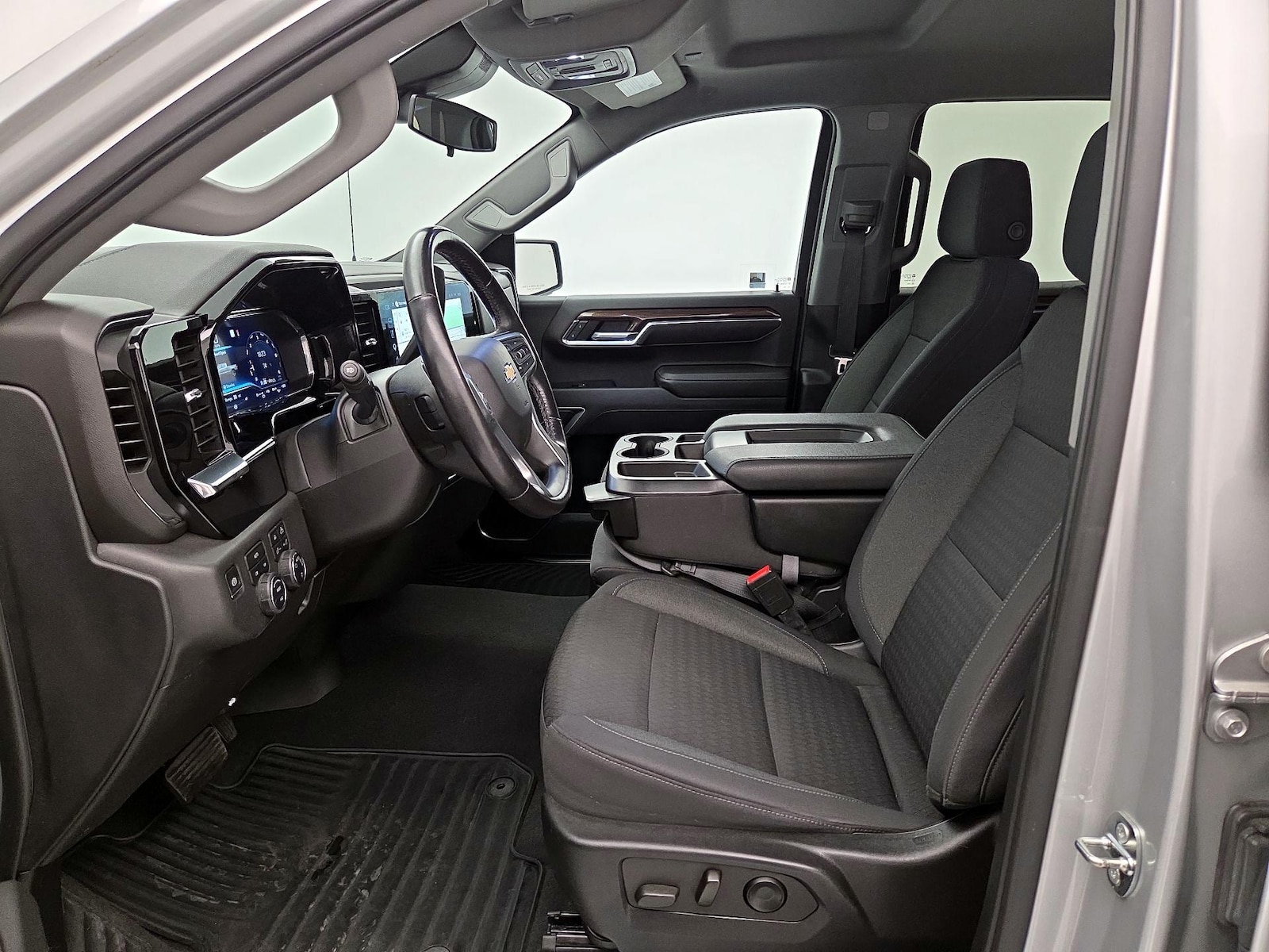 2022 Chevrolet Silverado 1500 LT - Photo 12