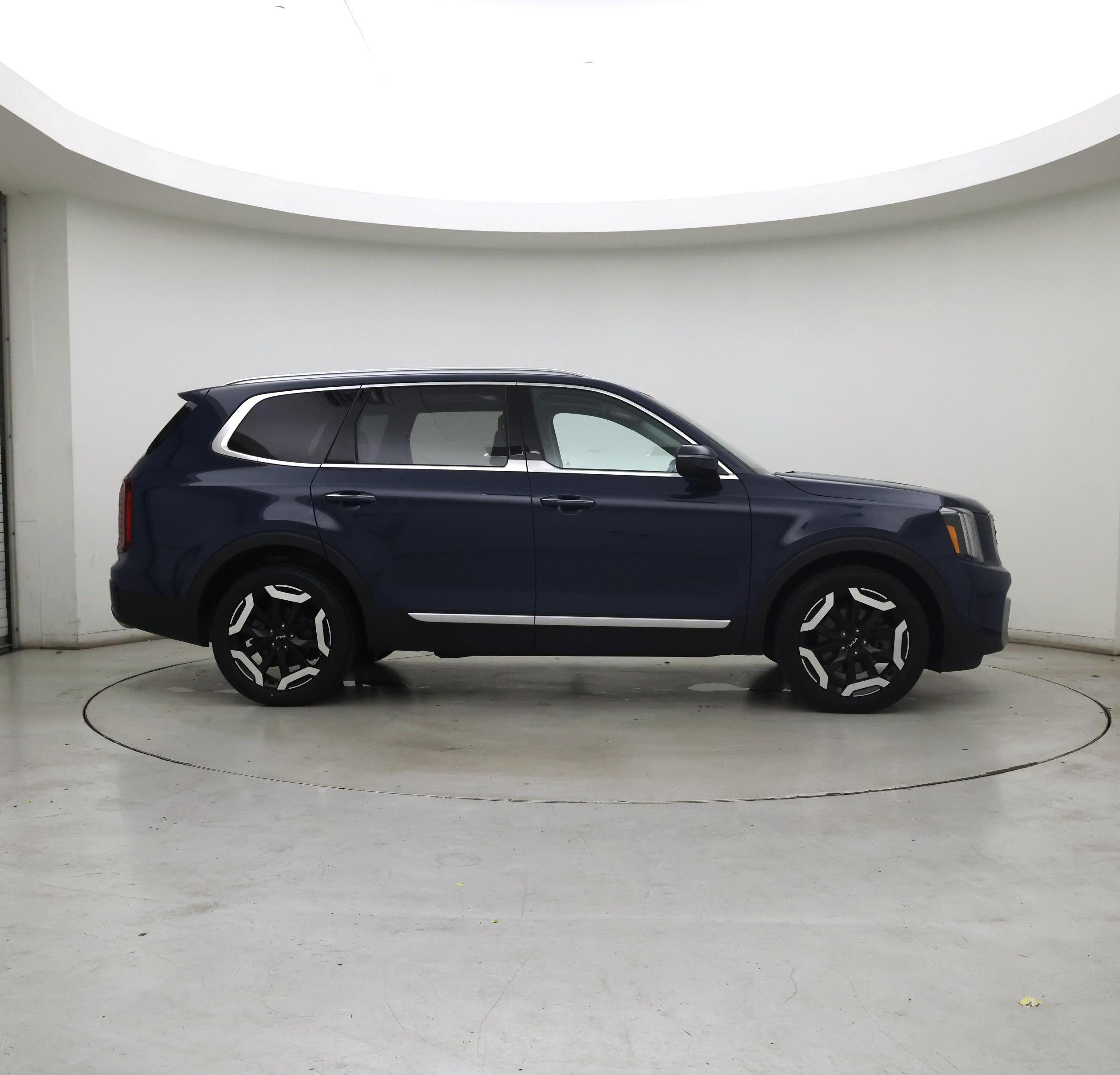 Thumbnail: 2023 Kia Telluride - 7