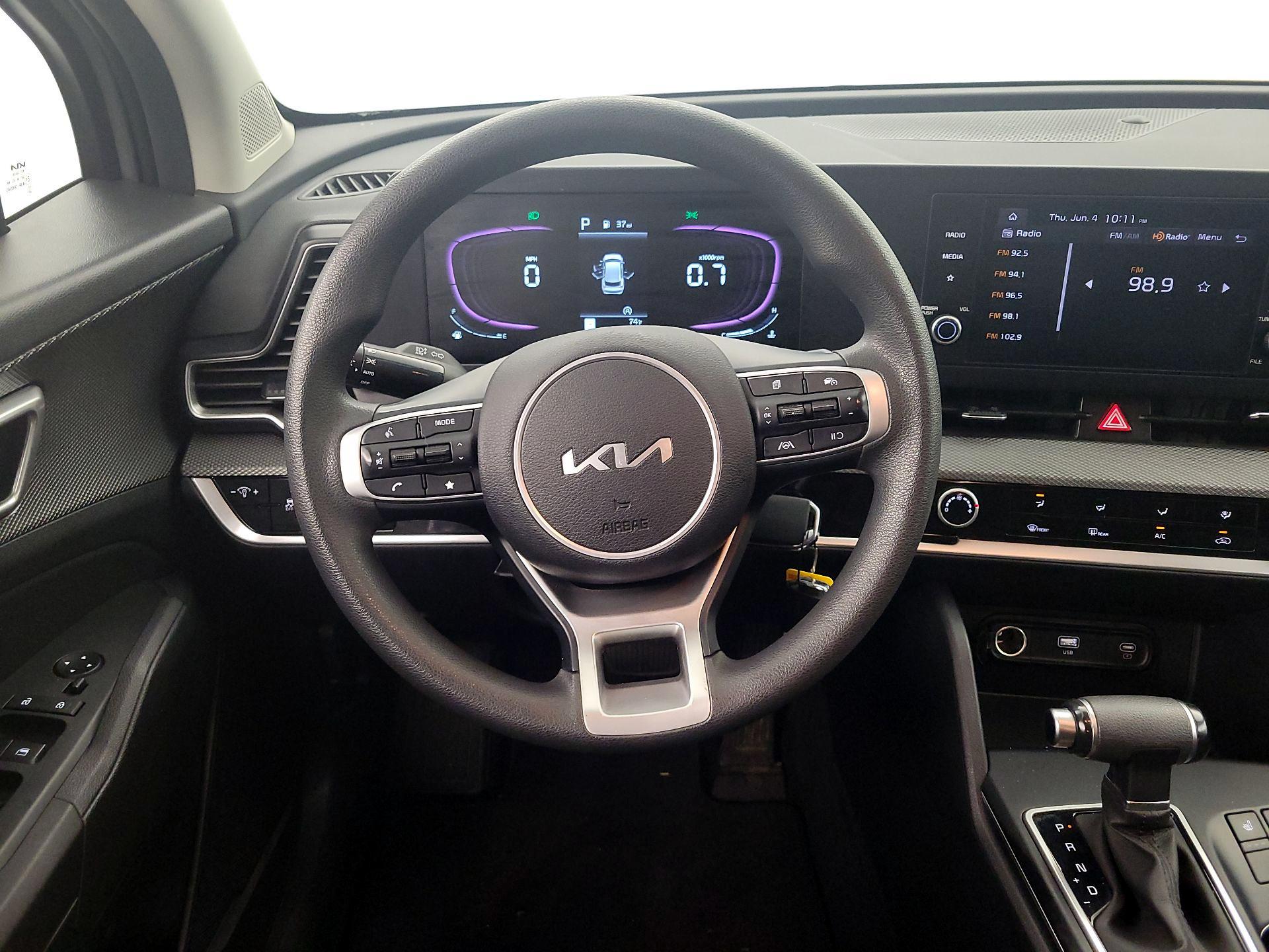 Thumbnail: 2023 Kia Sportage - 10