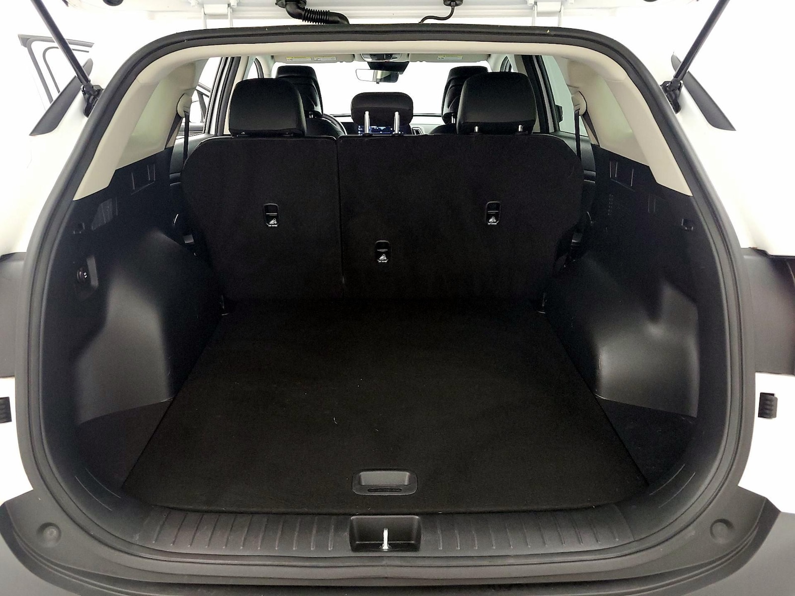 2023 Kia Sportage EX - Photo 22