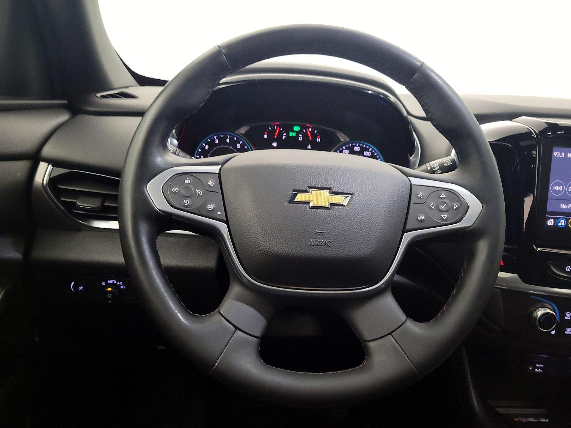 Thumbnail: 2023 Chevrolet Traverse - 10