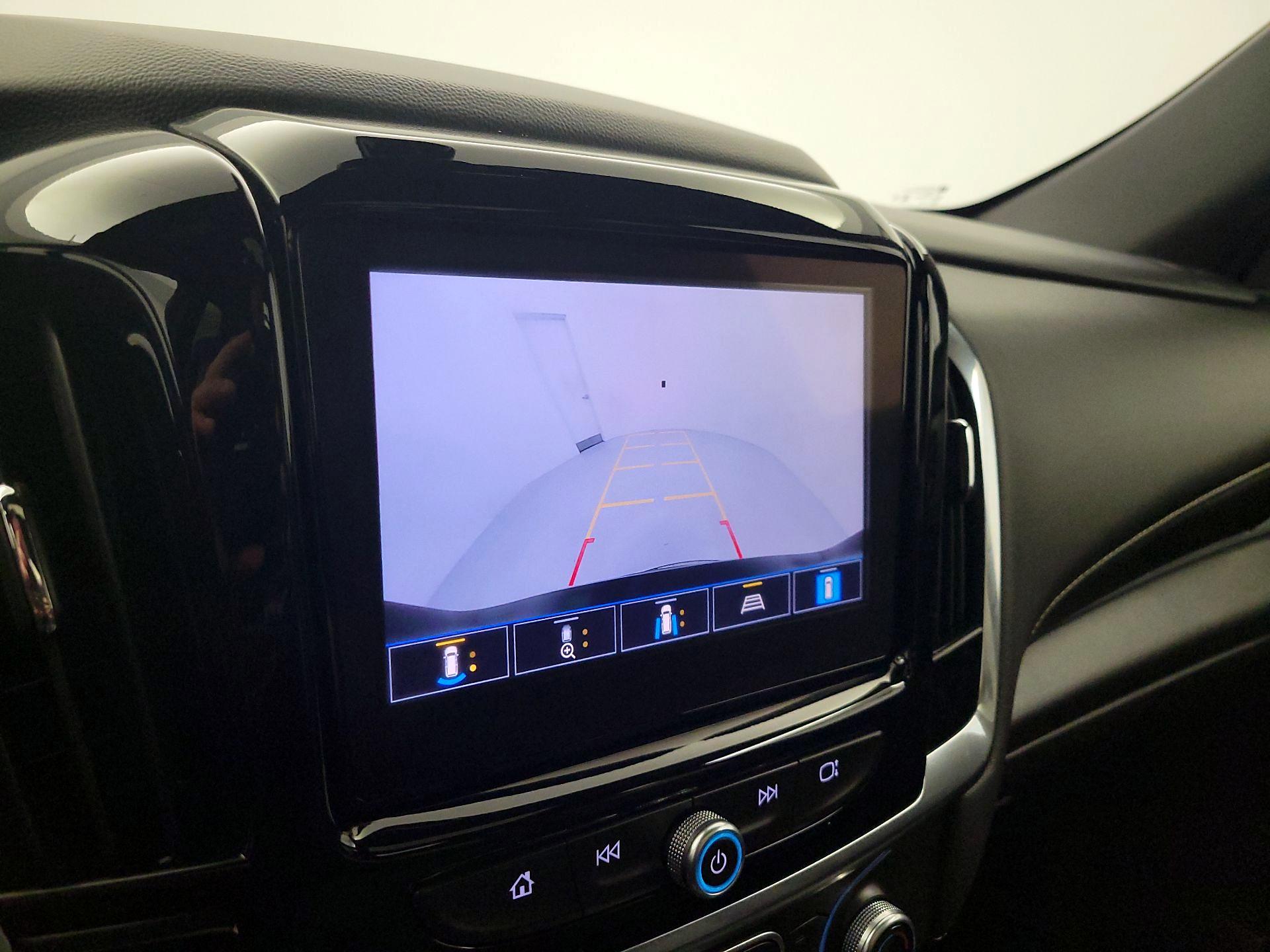Thumbnail: 2023 Chevrolet Traverse - 15