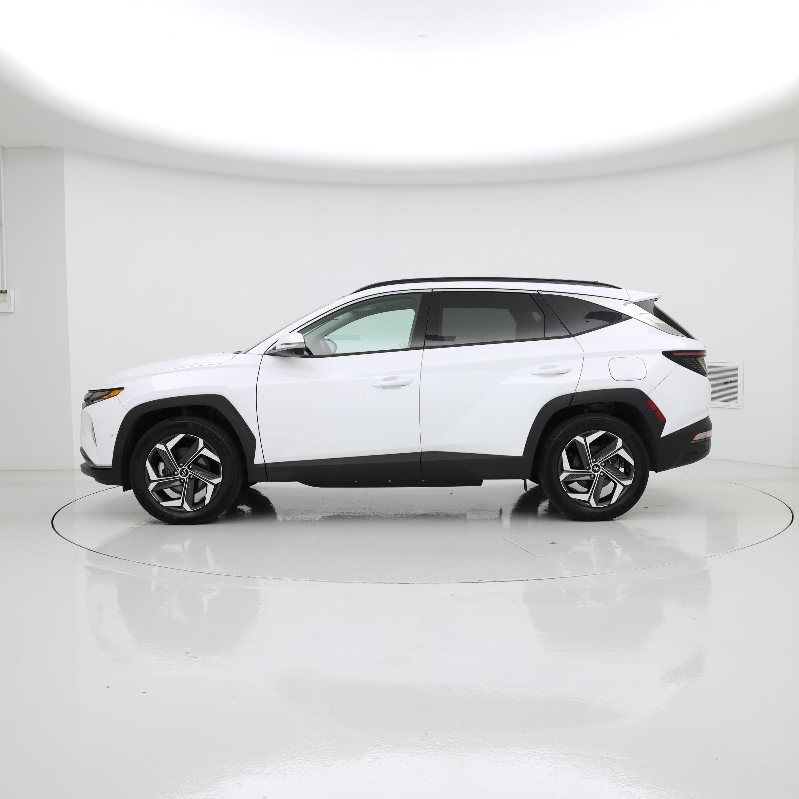 Thumbnail: 2023 Hyundai Tucson - 3