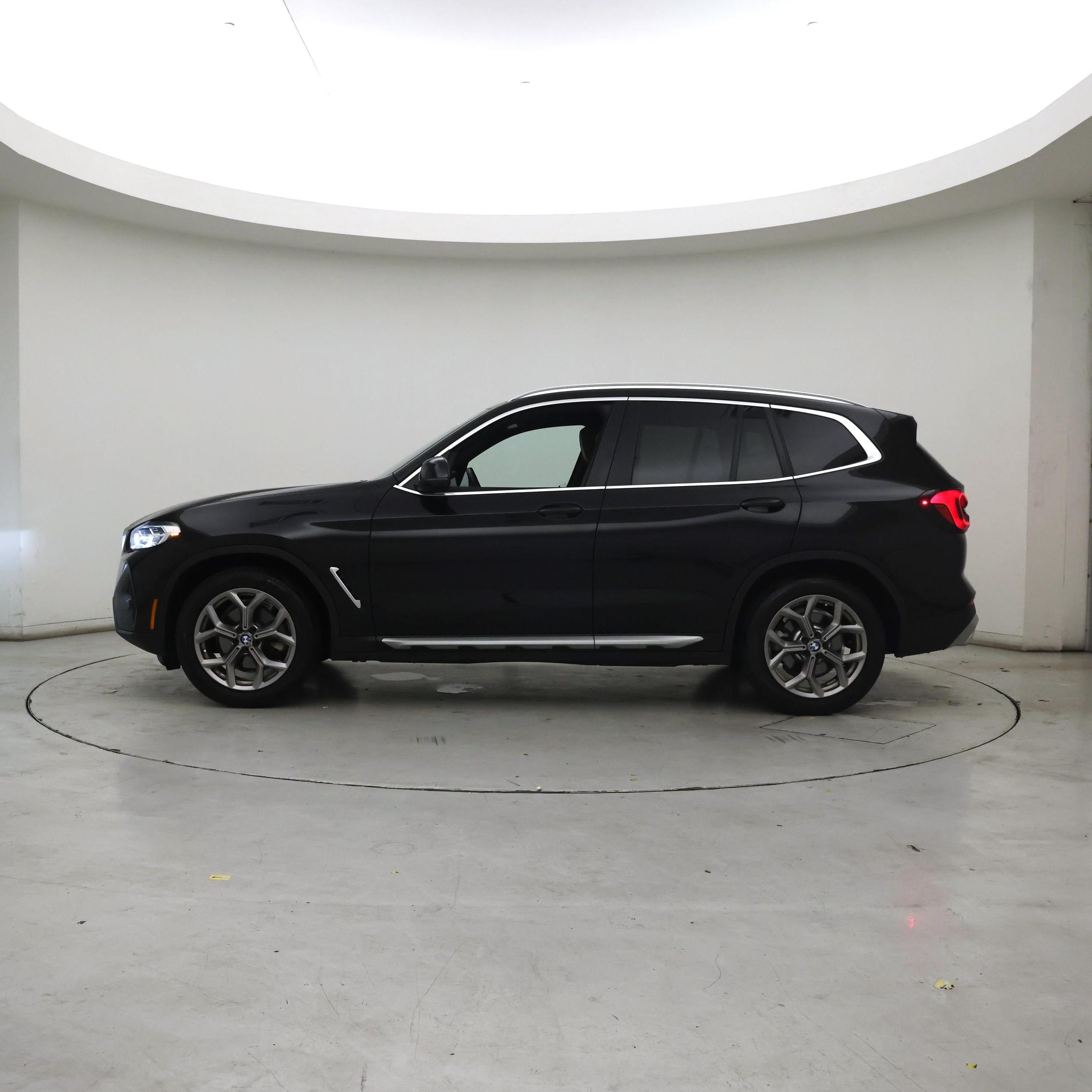 Thumbnail: 2022 BMW X3 - 3