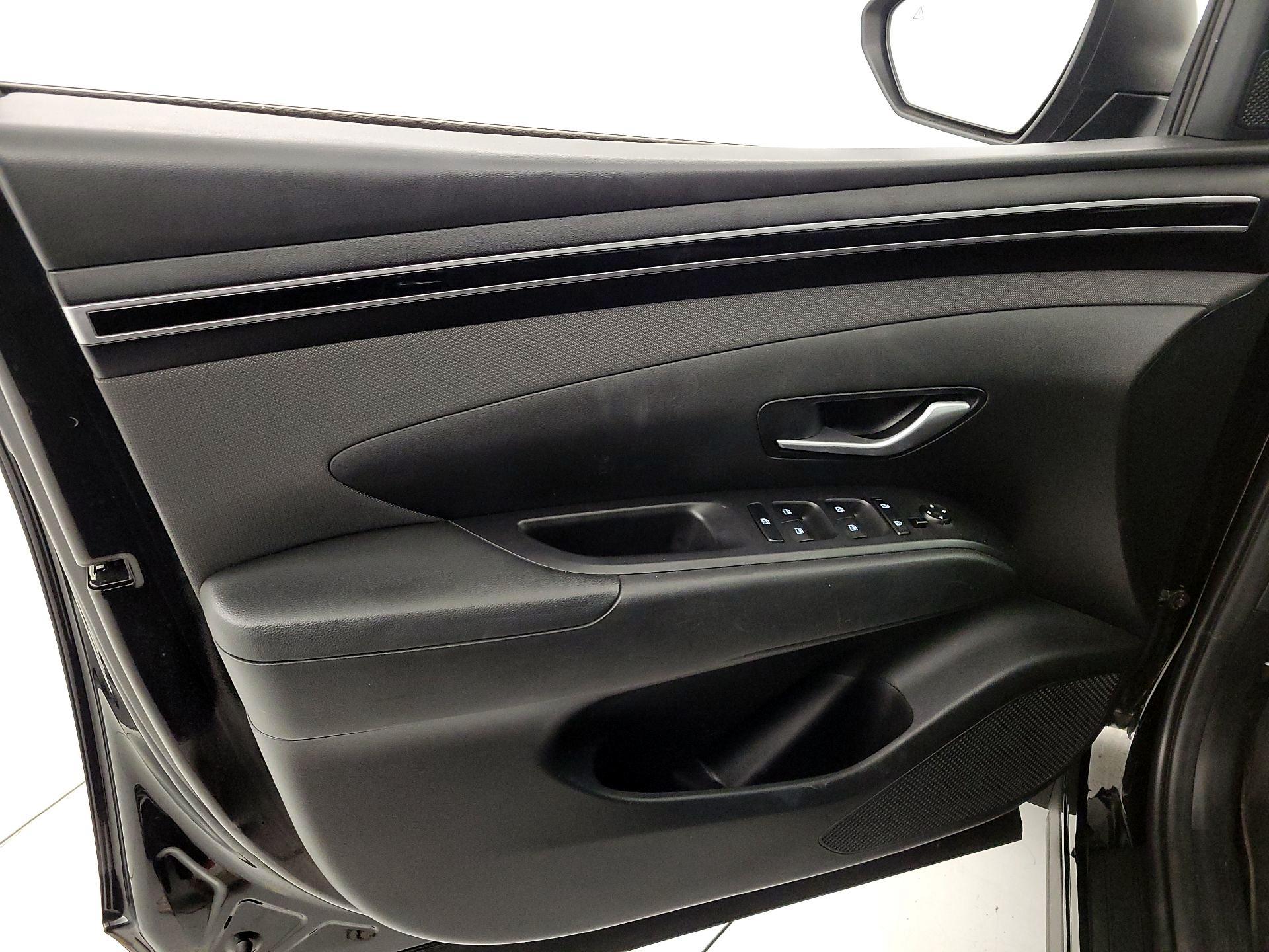 Thumbnail: 2023 Hyundai Tucson - 12