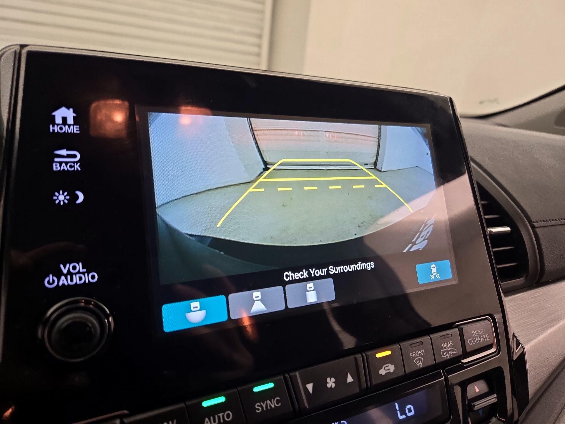 Thumbnail: 2019 Honda Odyssey - 14