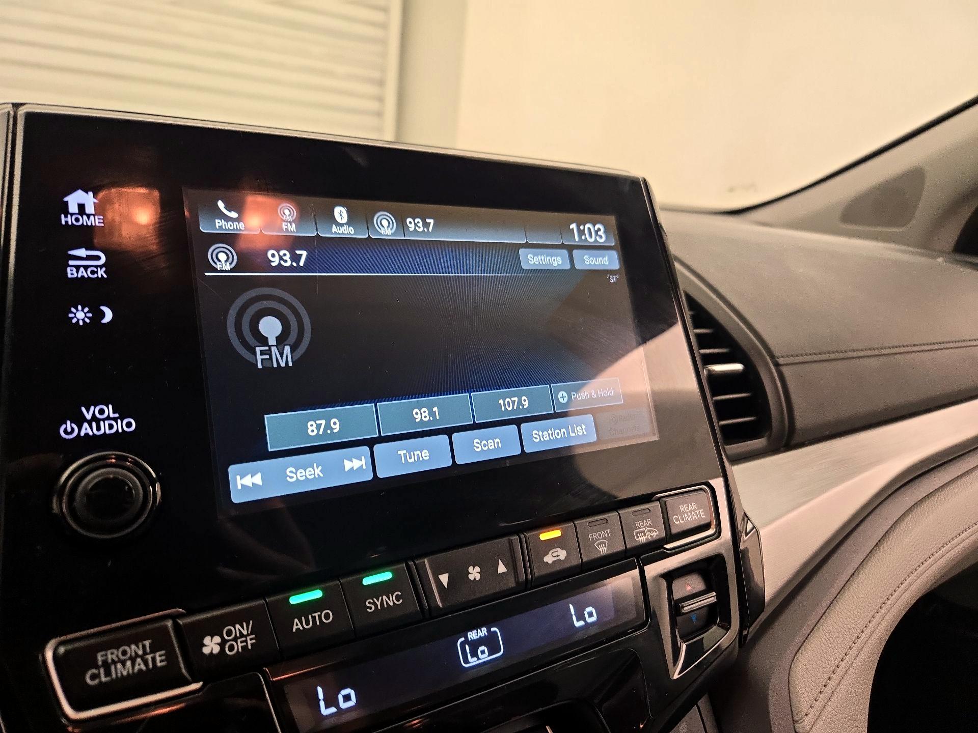 Thumbnail: 2019 Honda Odyssey - 15