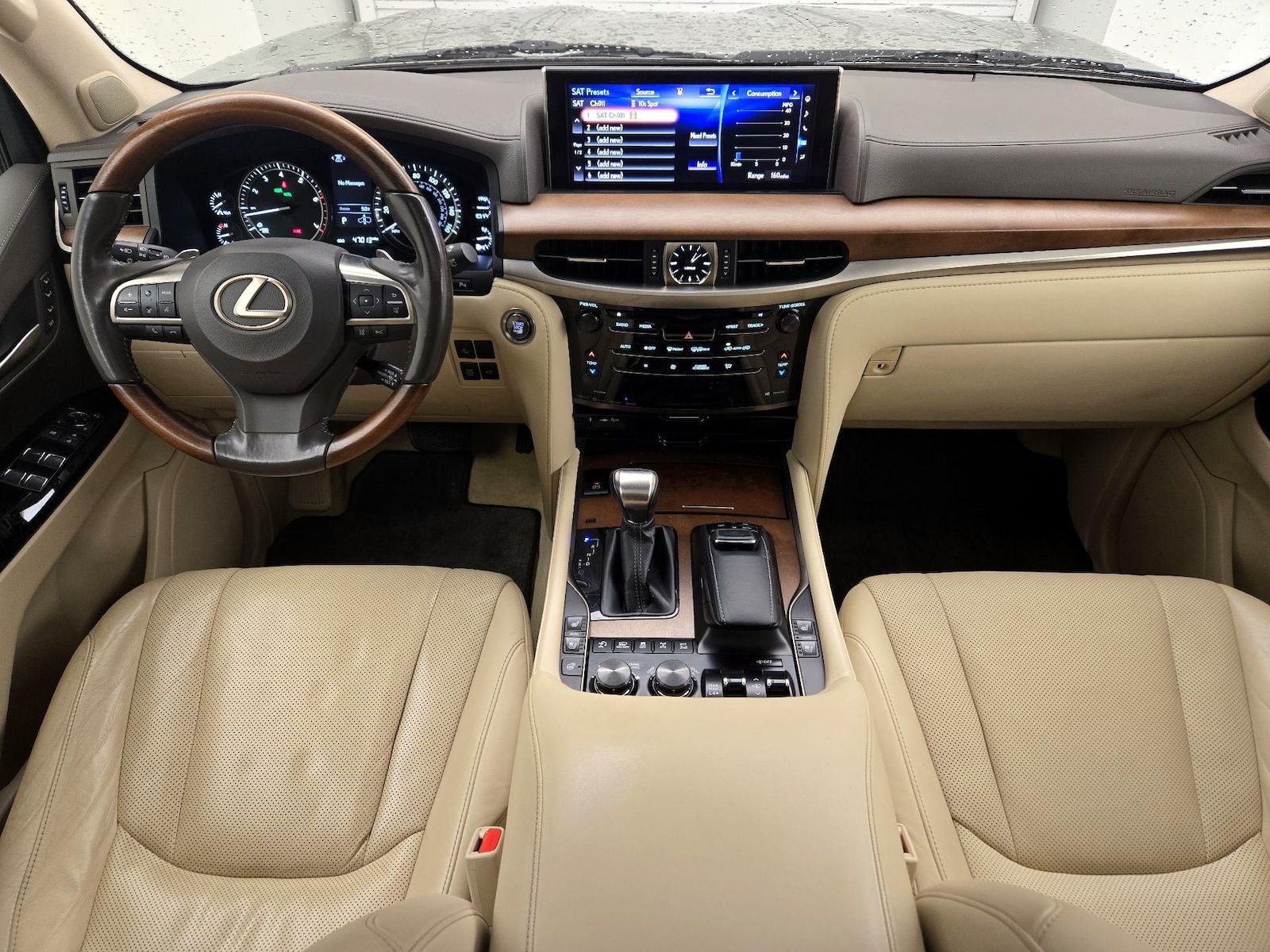 2021 Lexus LX 570 - Photo 10
