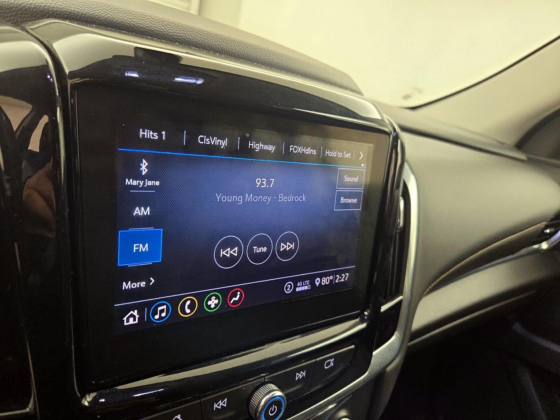 Thumbnail: 2021 Chevrolet Traverse - 15