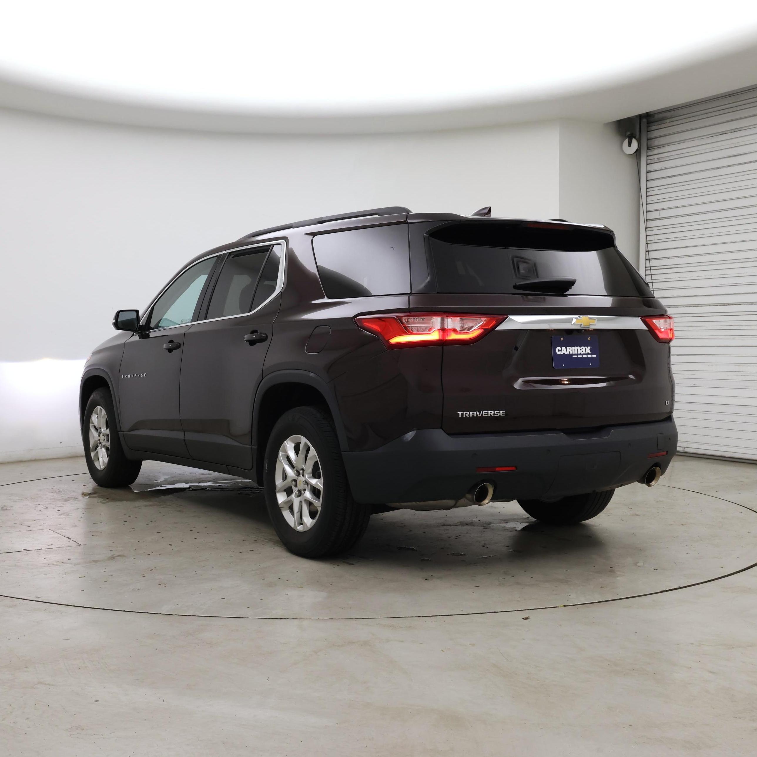 Thumbnail: 2021 Chevrolet Traverse - 2
